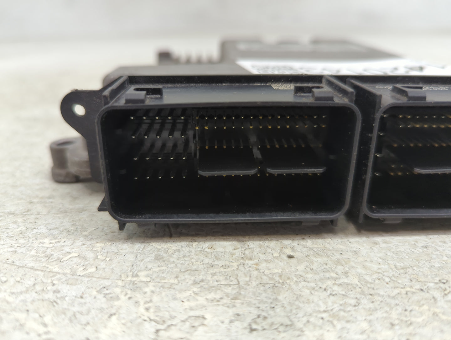 2015-2018 Ford Edge PCM Engine Control Computer ECU ECM PCU OEM P/N:F2GA-12A650-AEF FB5A-12B684-CA Fits OEM Used Auto Parts 