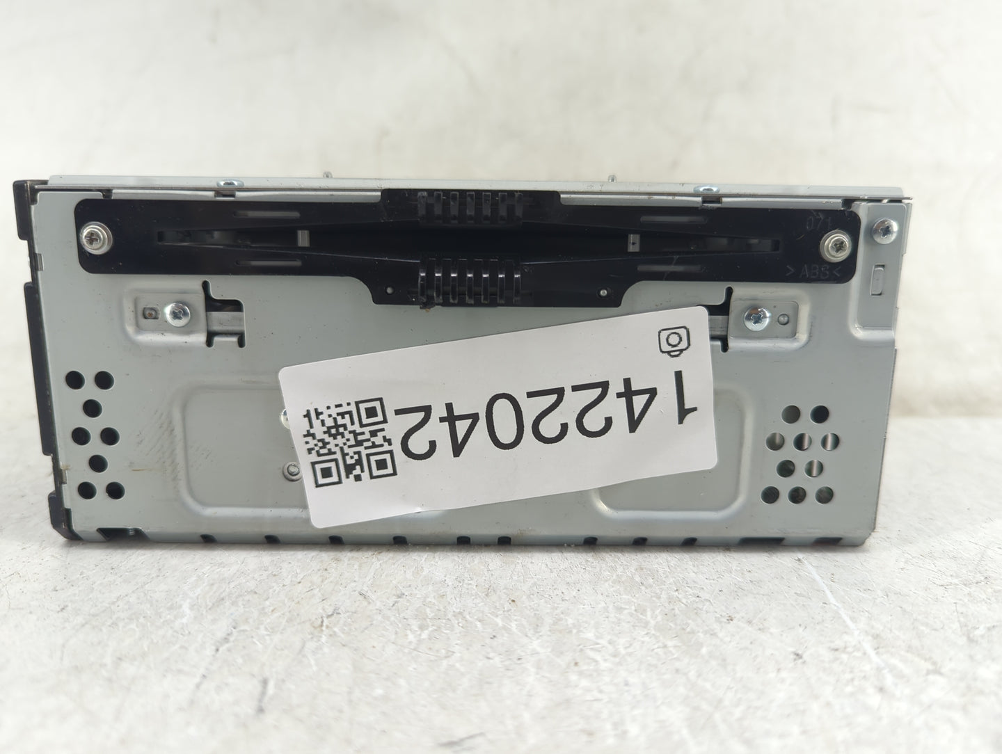 2013-2015 Ford Edge Radio AM FM Cd Player Receiver Replacement P/N:FT4T-19C107-ED Fits Fits 2013 2014 2015 OEM Used Auto Par