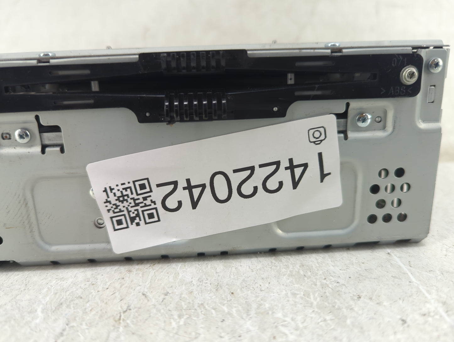 2013-2015 Ford Edge Radio AM FM Cd Player Receiver Replacement P/N:FT4T-19C107-ED Fits Fits 2013 2014 2015 OEM Used Auto Par