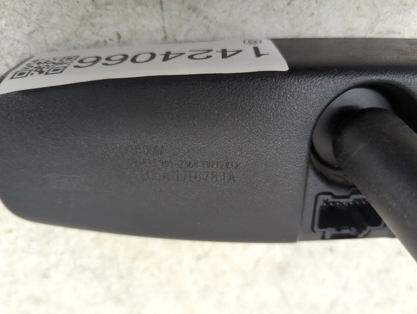 2011-2018 Ford Edge Interior Rear View Mirror Replacement OEM P/N:BU5A 17E678 LA Fits OEM Used Auto Parts - Oemusedautoparts