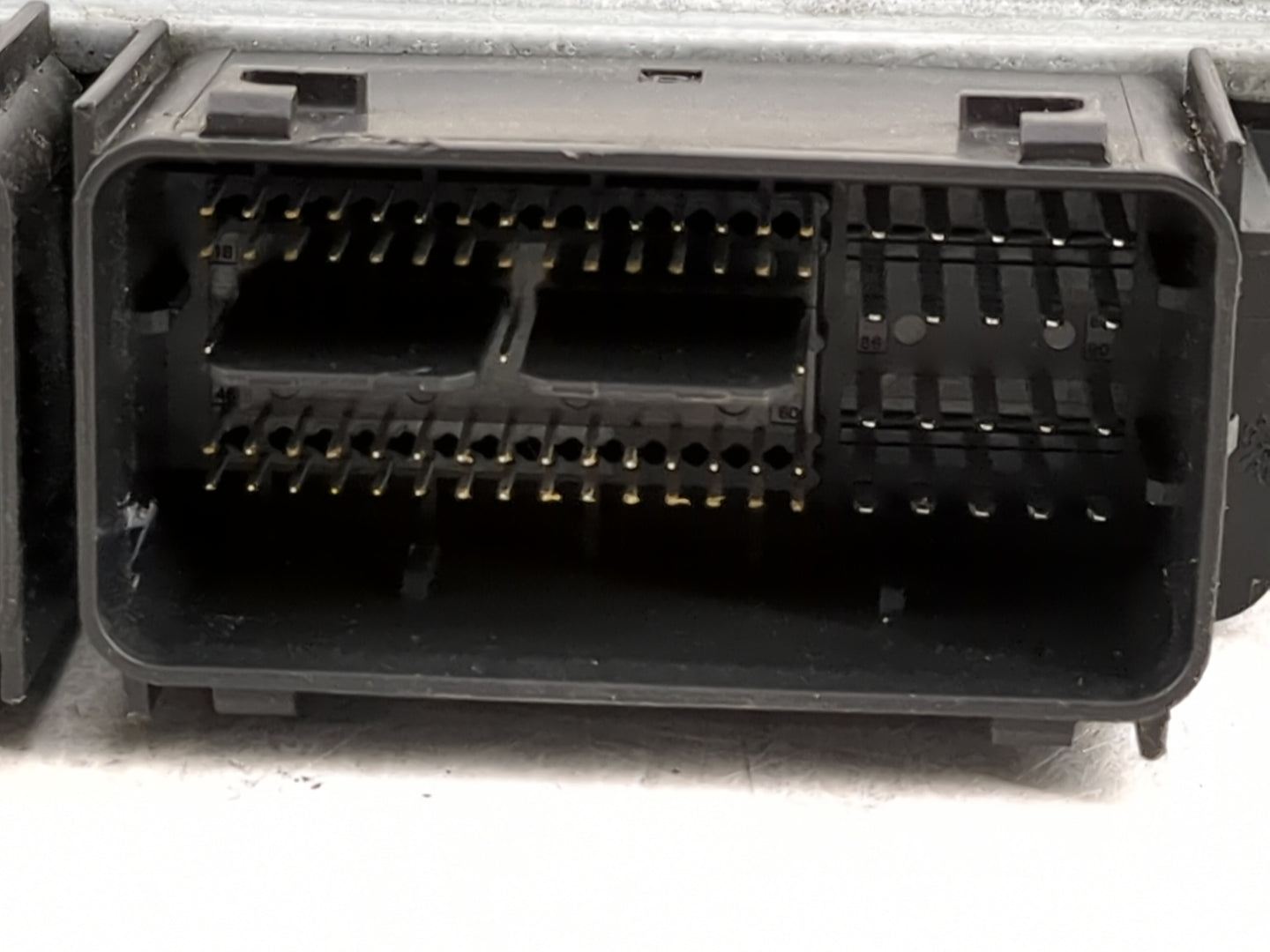 2015-2018 Ford Edge PCM Engine Control Computer ECU ECM PCU OEM P/N:A6SXN2456BP00 FL3A-12B684-BEB Fits OEM Used Auto Parts -