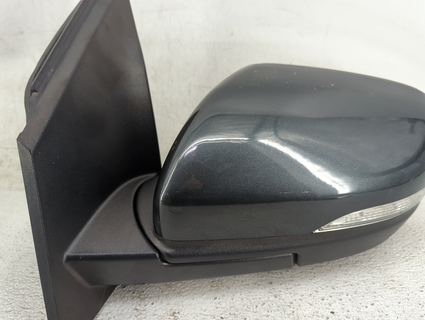 2015-2018 Ford Edge Driver Side View Mirror - Left Door Mirror OEM Used - Oemusedautoparts1.com