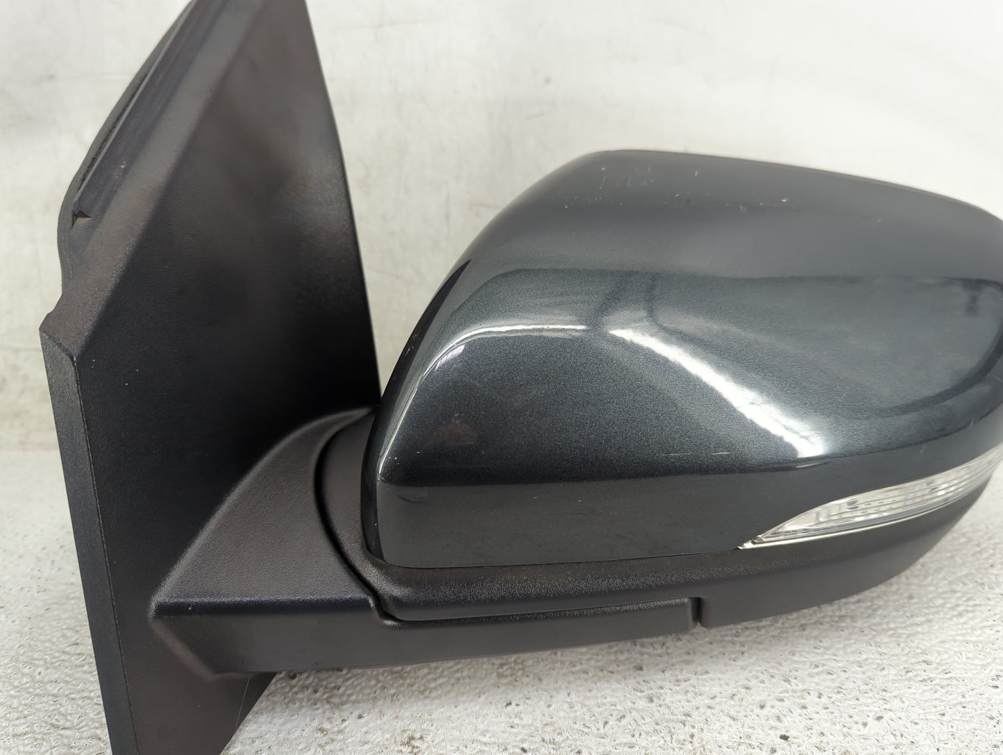 2015-2018 Ford Edge Driver Side View Mirror - Left Door Mirror OEM Used - Oemusedautoparts1.com