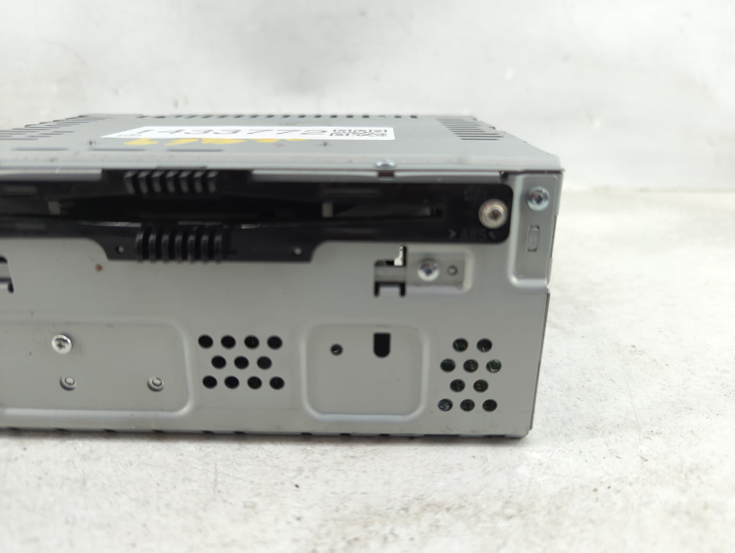2015-2018 Ford Edge Radio AM FM Cd Player Receiver Replacement P/N:CQ-FJ64E3UMB Fits Fits 2015 2016 2017 2018 OEM Used Auto 