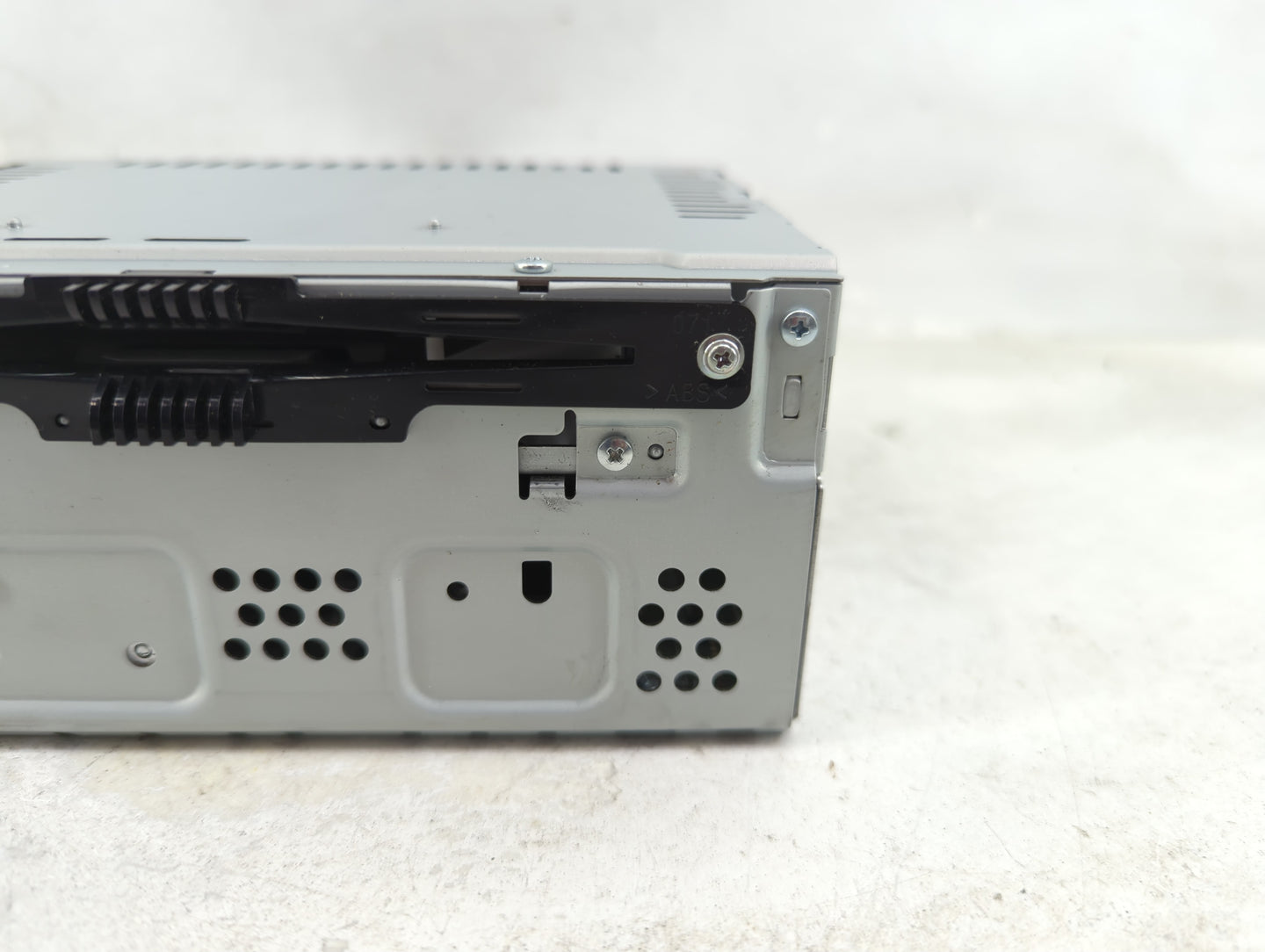 2013-2015 Ford Edge Radio AM FM Cd Player Receiver Replacement P/N:CQ-FJ64E3UMB ET4T-19C1 Fits Fits 2013 2014 2015 OEM Used 