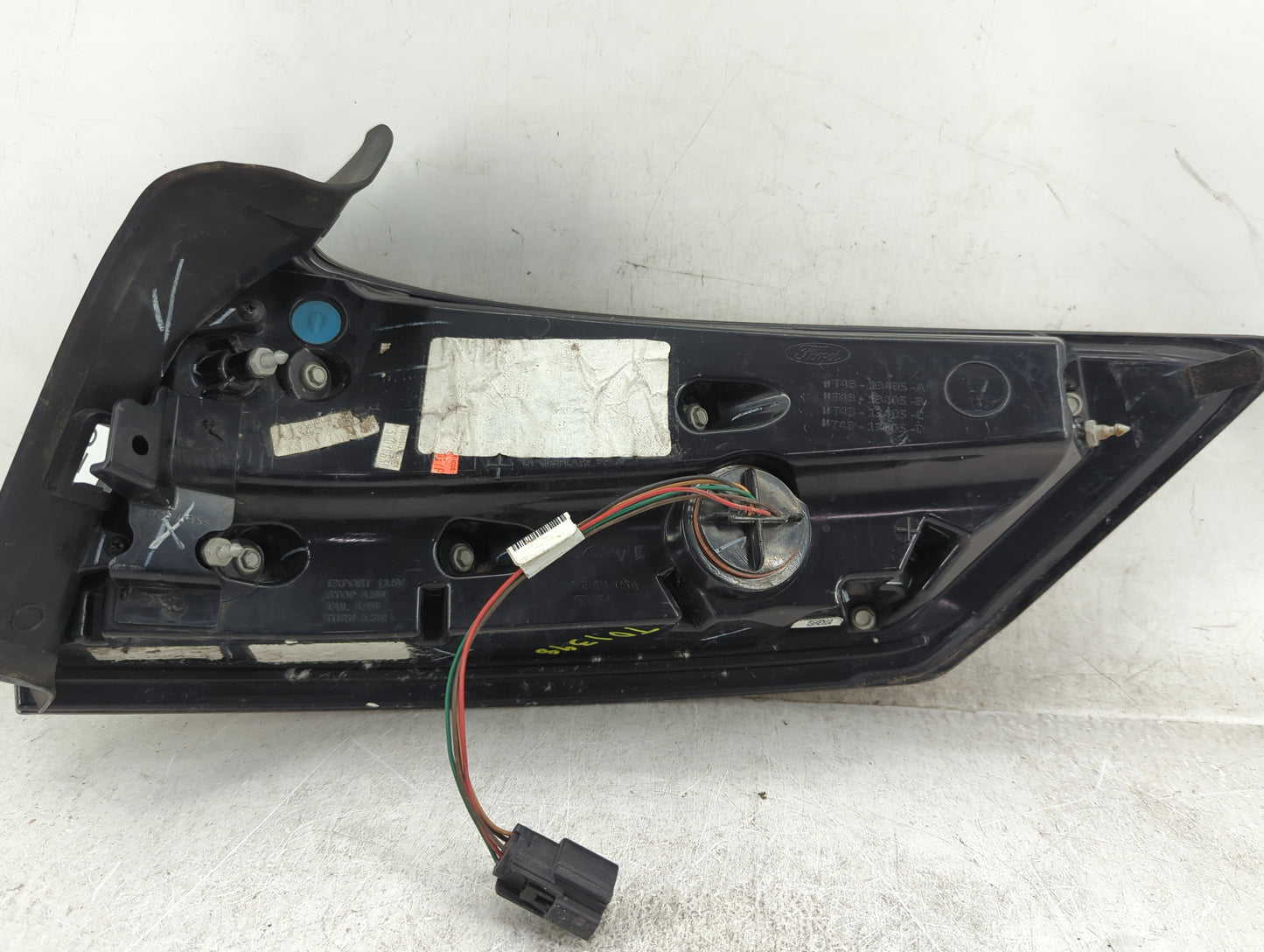 2015-2018 Ford Edge Tail Light Assembly Driver Left OEM Fits Fits 2015 2016 2017 2018 OEM Used Auto Parts - Oemusedautoparts