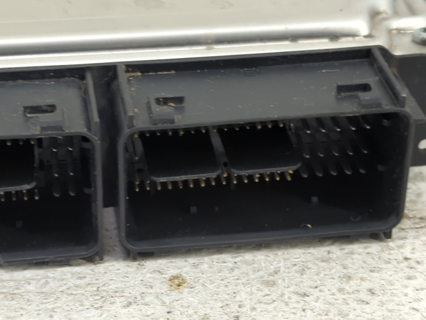 2015-2018 Ford Edge PCM Engine Control Computer ECU ECM PCU OEM P/N:F2GA-12A650-AAF FB5A-12B684-CA Fits OEM Used Auto Parts 