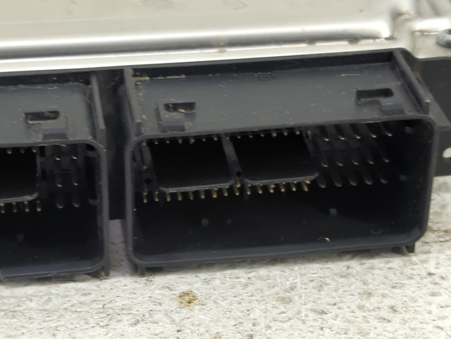 2015-2018 Ford Edge PCM Engine Control Computer ECU ECM PCU OEM P/N:F2GA-12A650-AAF FB5A-12B684-CA Fits OEM Used Auto Parts 