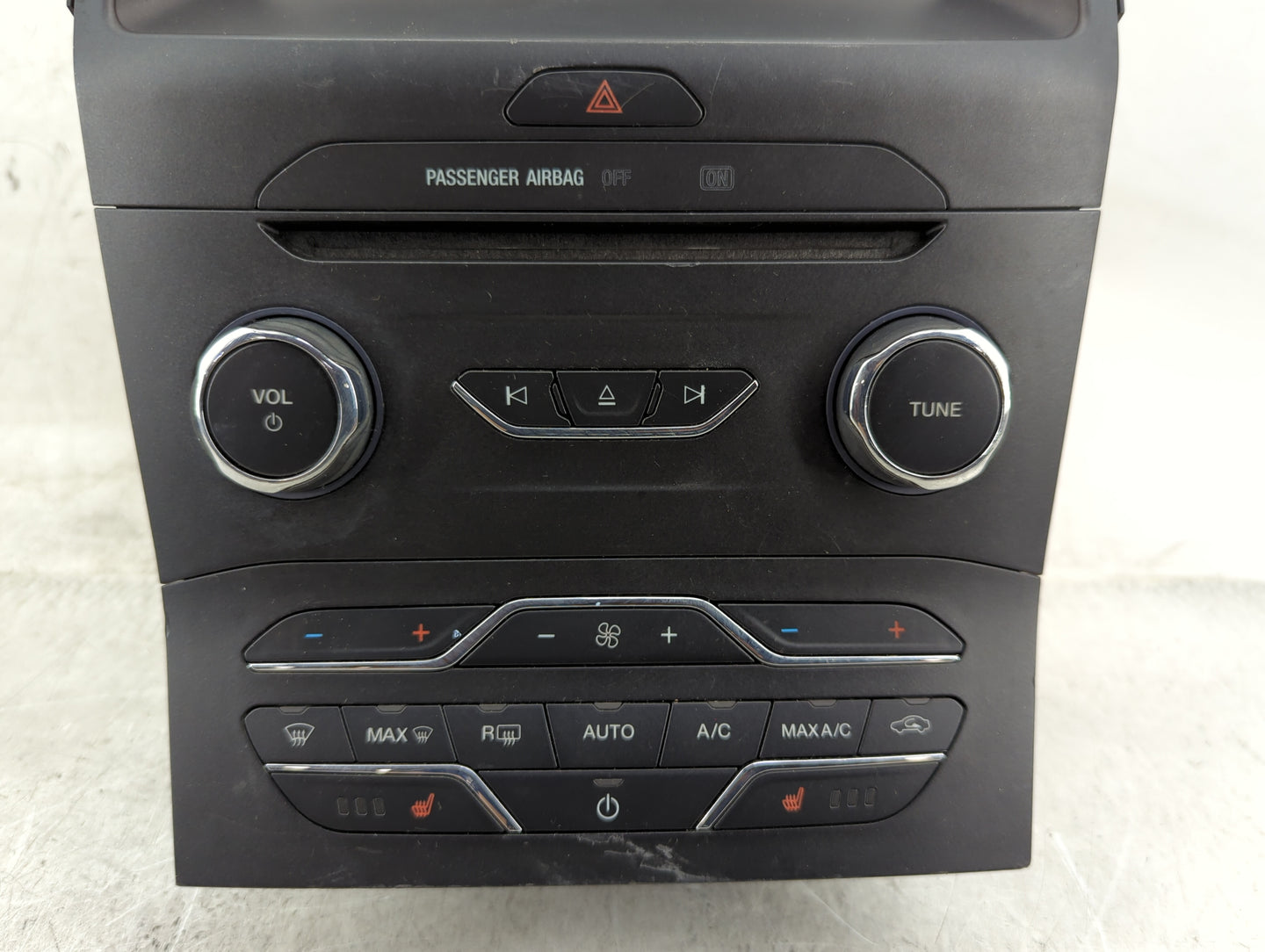 2015-2018 Ford Edge Radio Control Panel 1456329 - Oemusedautoparts1.com