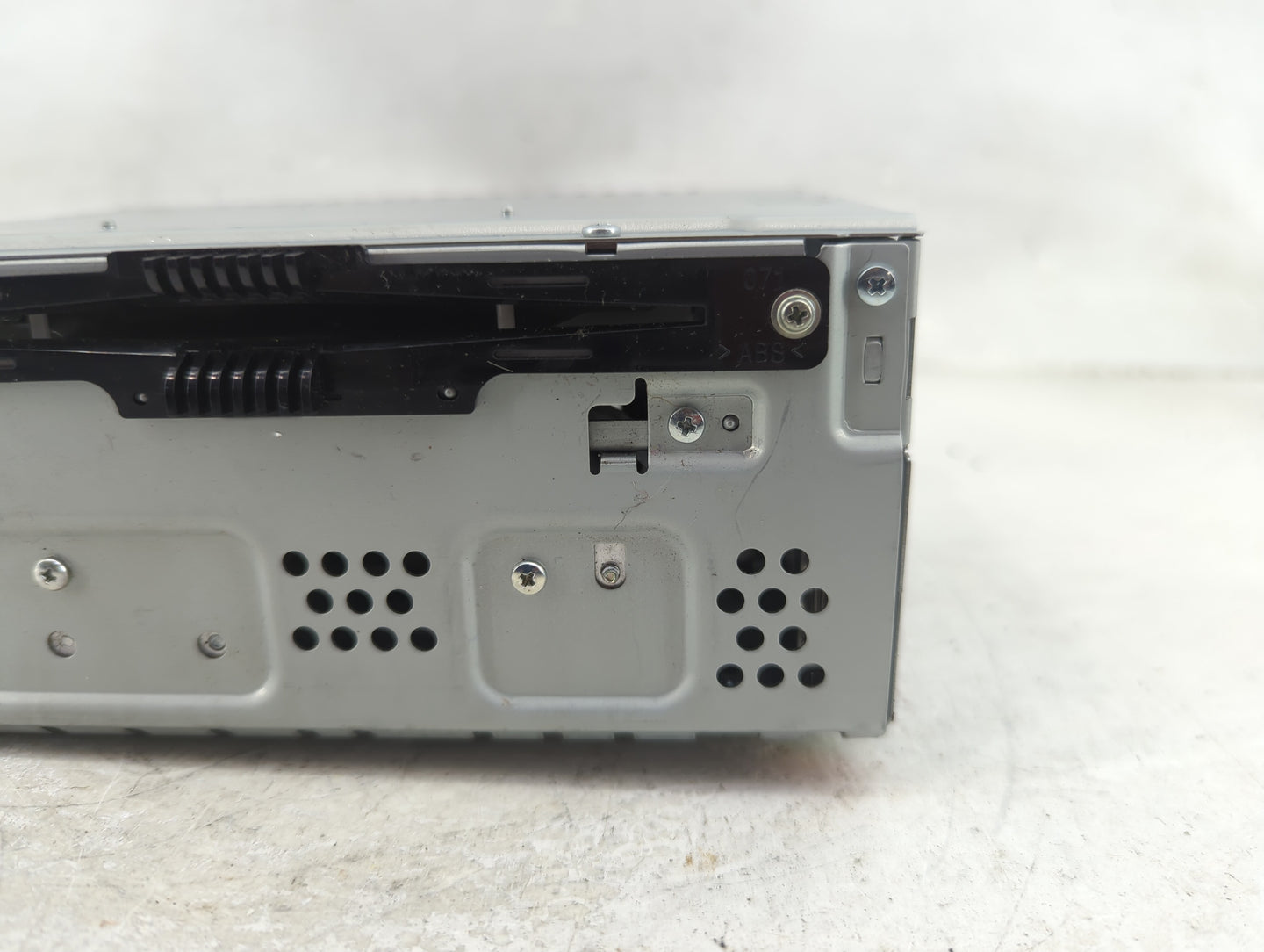 2015-2018 Ford Edge Radio AM FM Cd Player Receiver Replacement P/N:CQ-FJ64E1UMB Fits Fits 2015 2016 2017 2018 OEM Used Auto 