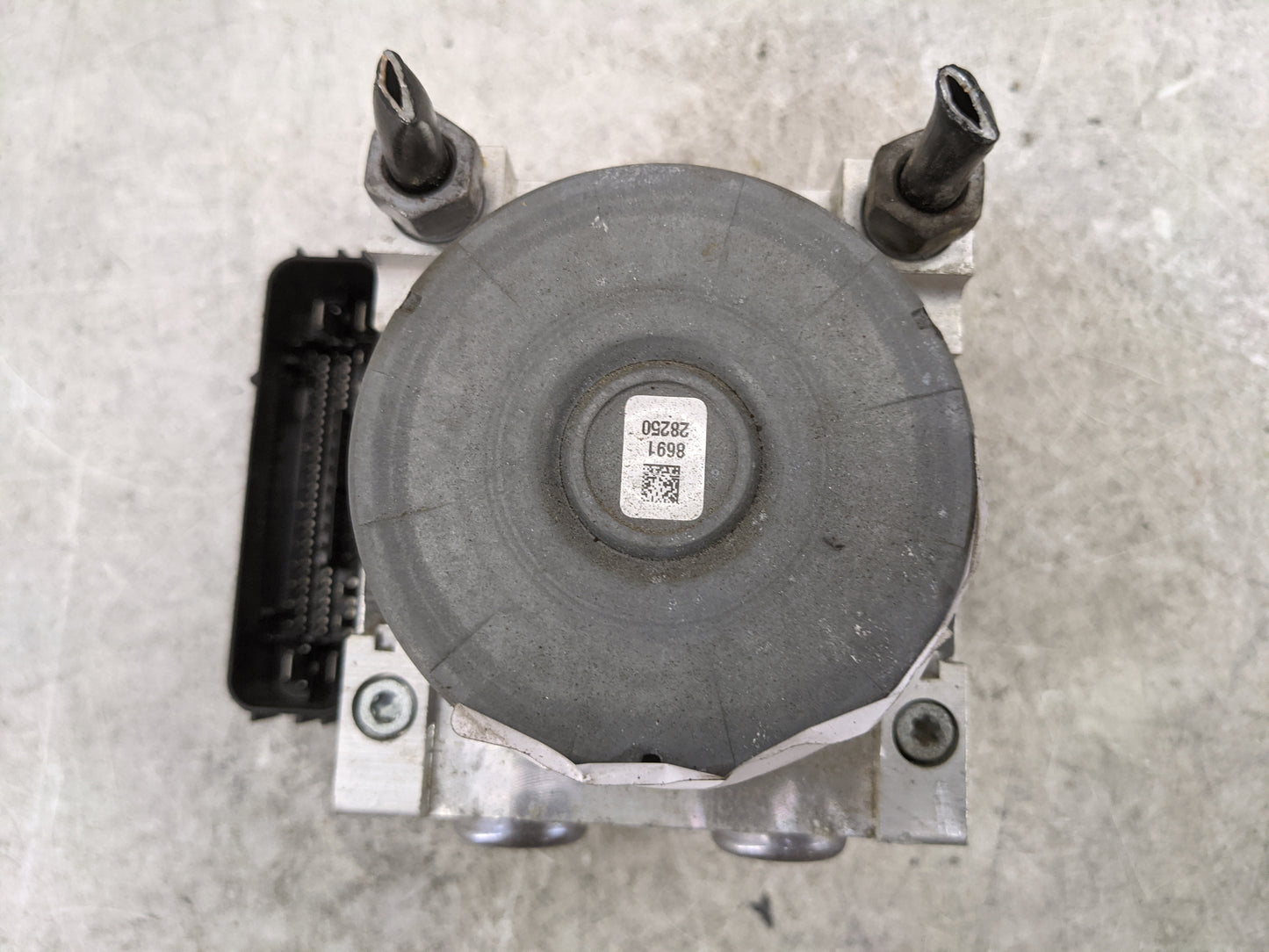 2015-2018 Ford Edge ABS Pump Control Module Replacement P/N:F2GC-2C405-AG 25.0220-0493.4 Fits Fits 2015 2016 2017 2018 OEM U