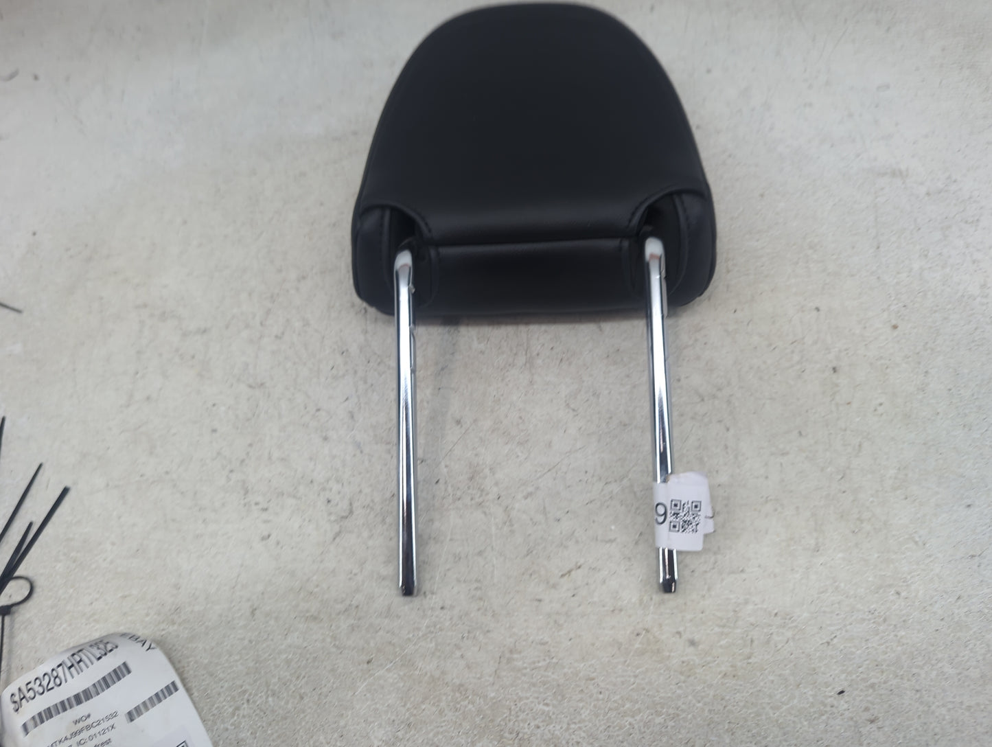 2015 Ford Edge Headrest Head Rest Front Driver Seat Black - Oemusedautoparts1.com