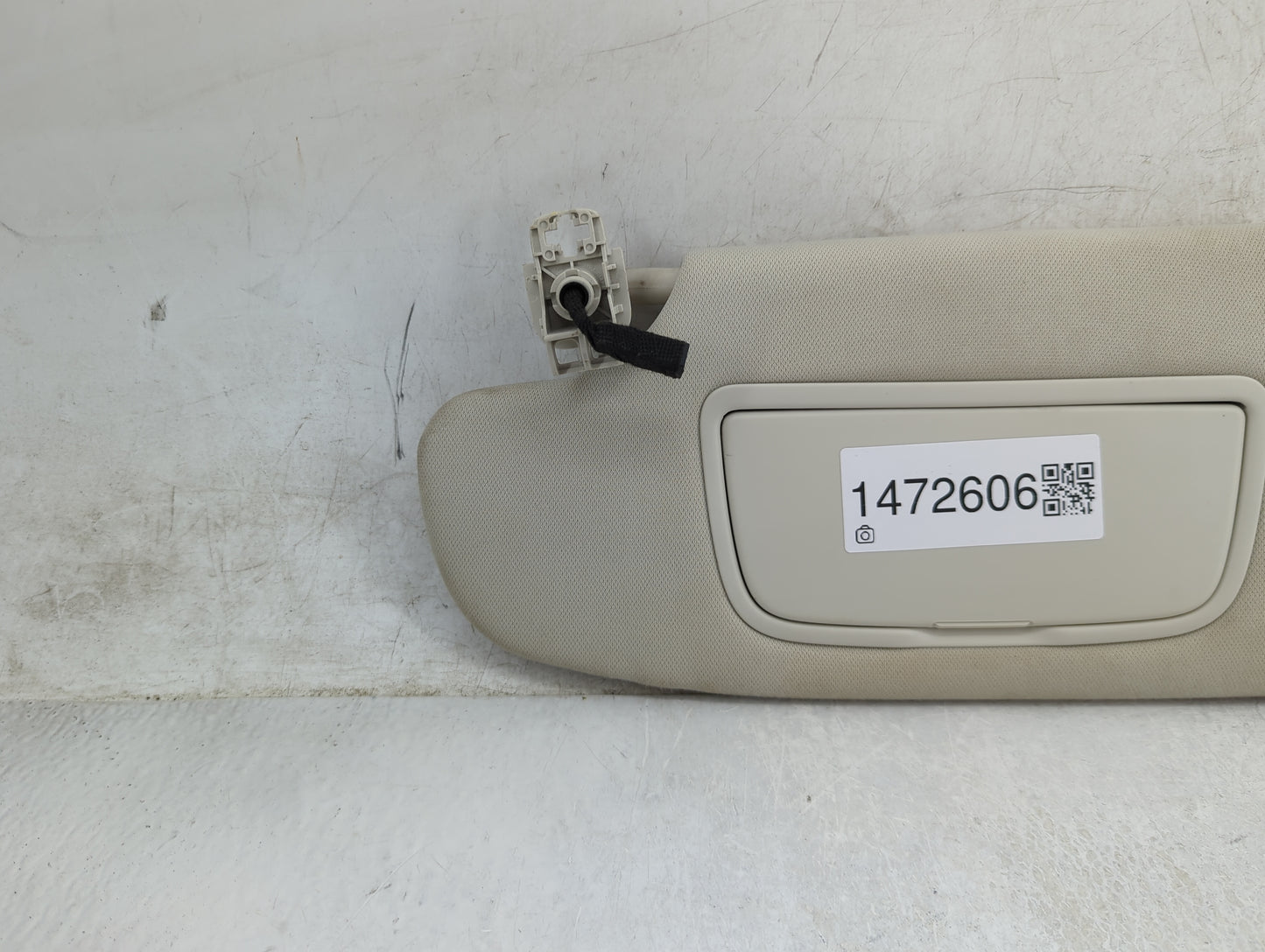2015-2020 Ford Edge Sun Visor Shade Replacement Driver Left Mirror Fits Fits 2015 2016 2017 2018 2019 2020 OEM Used Auto Par