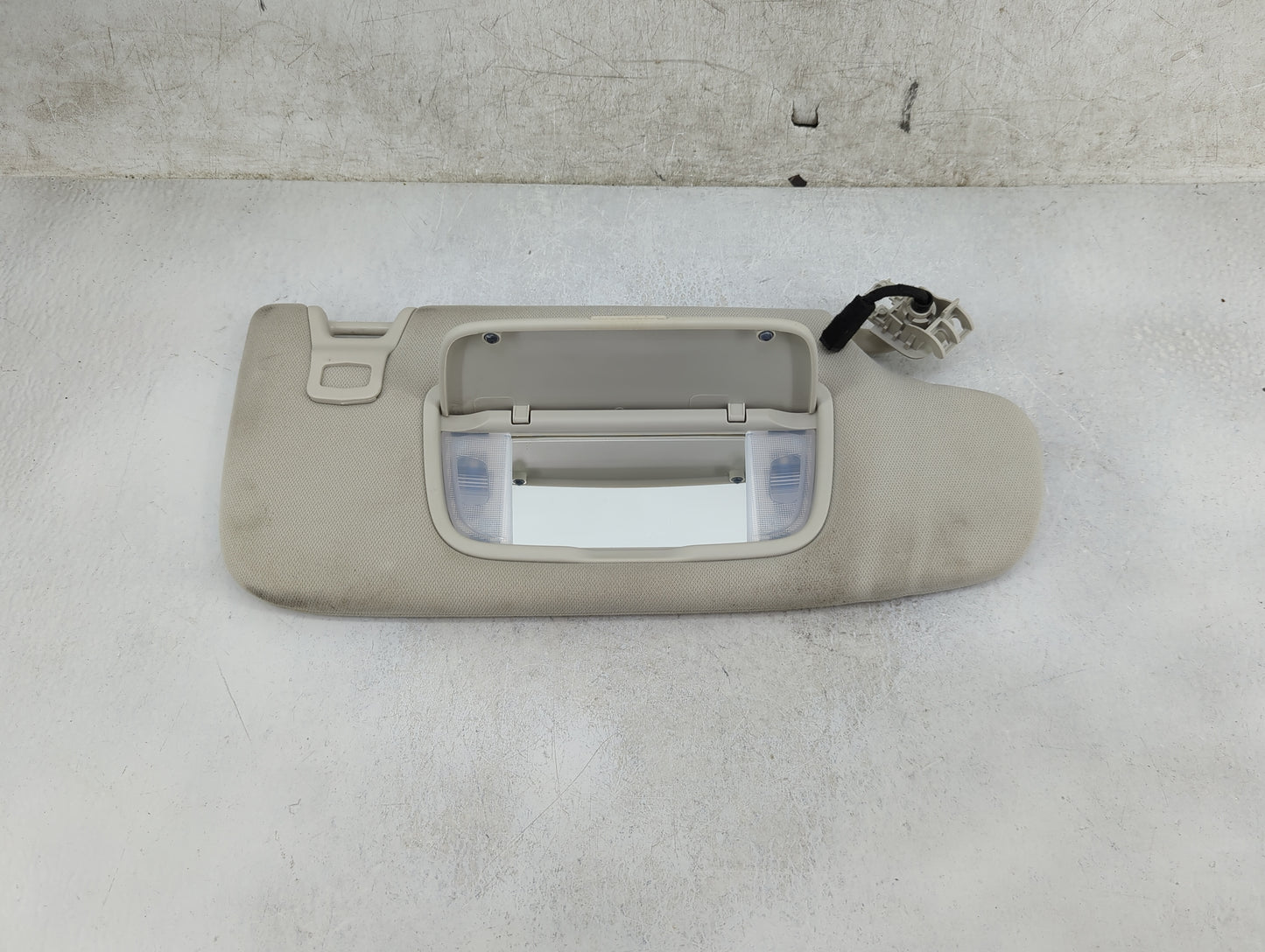 2015-2020 Ford Edge Sun Visor Shade Replacement Passenger Right Mirror Fits Fits 2015 2016 2017 2018 2019 2020 OEM Used Auto