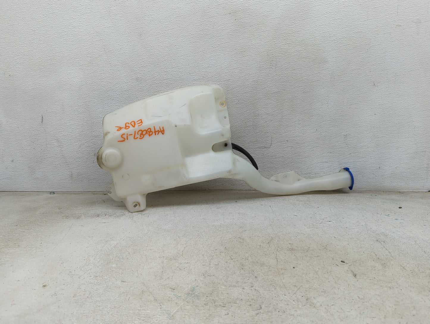 2015-2015 Ford Edge Windshield Washer Fluid Reservoir Bottle Oem 1474004 - Oemusedautoparts1.com