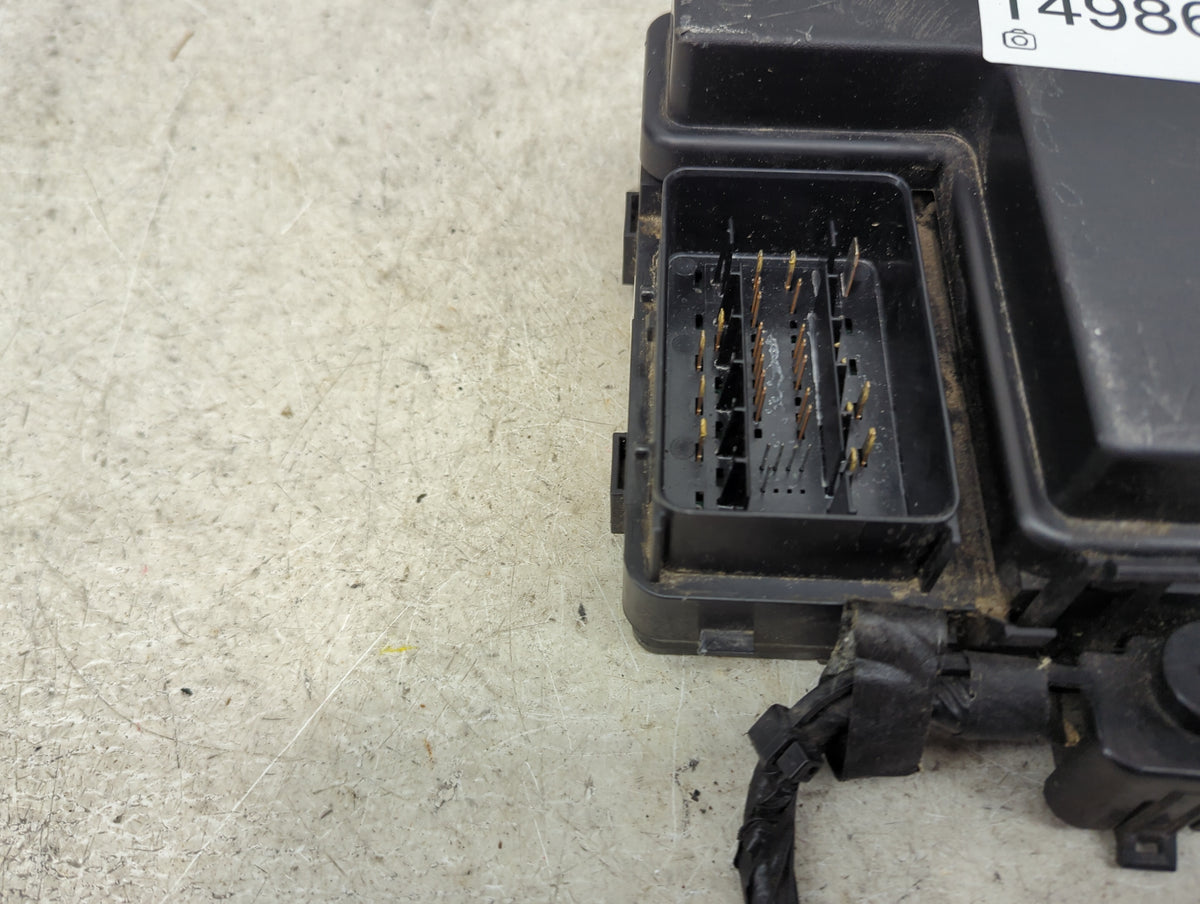 2015-2018 Ford Edge Fusebox Fuse Box Panel Relay Module P/N:8T2T-14B192-AB Fits Fits 2015 2016 2017 2018 OEM Used Auto Parts