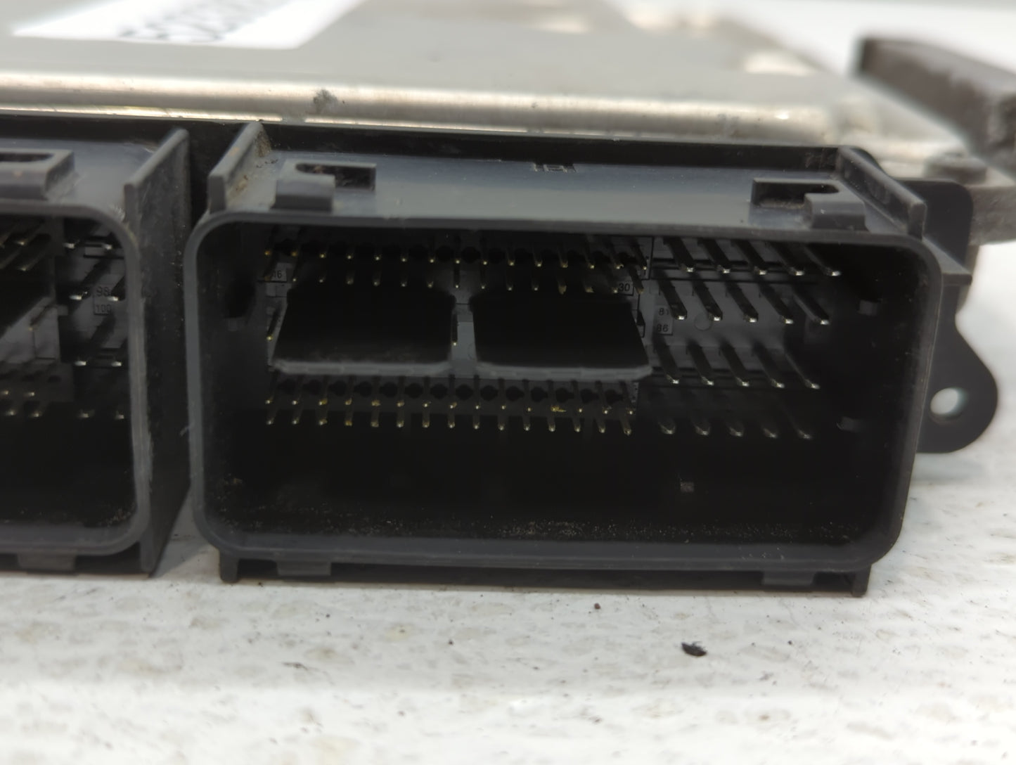2015-2018 Ford Edge PCM Engine Control Computer ECU ECM PCU OEM P/N:FB5A-12B684-CA F2GA-12A650-AEF Fits OEM Used Auto Parts 