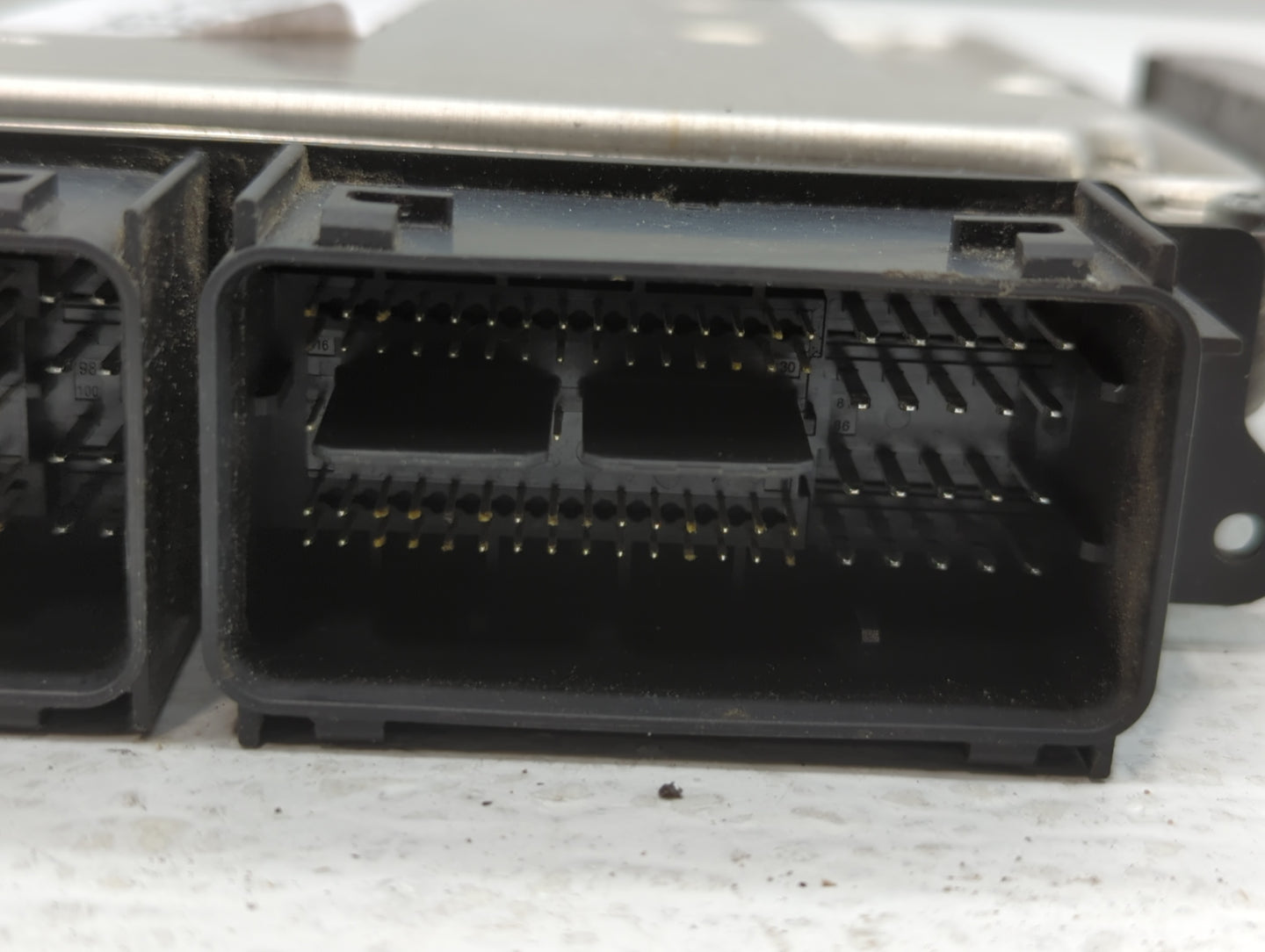 2015-2018 Ford Edge PCM Engine Control Computer ECU ECM PCU OEM P/N:FB5A-12B684-CA F2GA-12A650-AAF Fits OEM Used Auto Parts 
