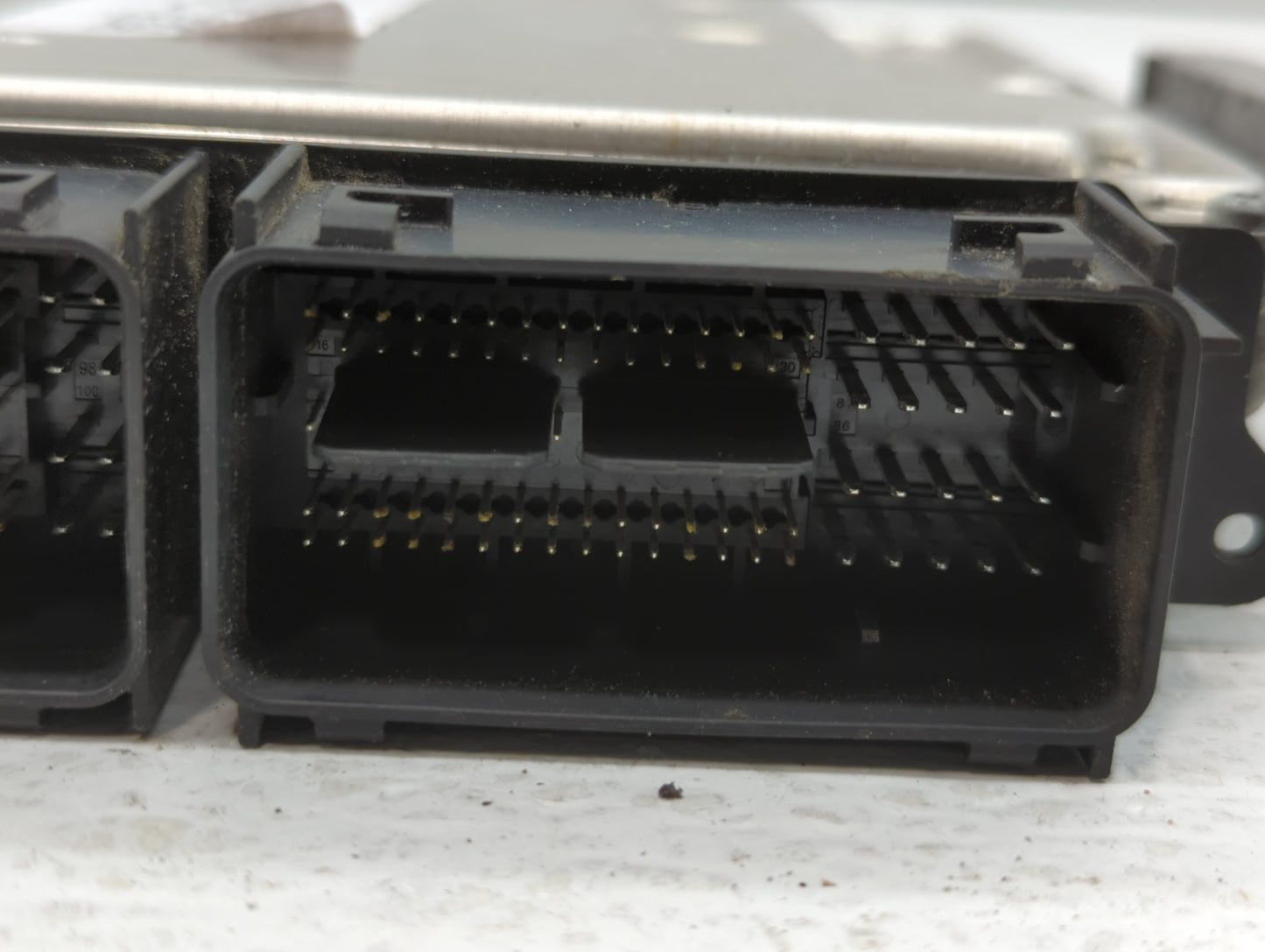 2015-2018 Ford Edge PCM Engine Control Computer ECU ECM PCU OEM P/N:FB5A-12B684-CA F2GA-12A650-AAF Fits OEM Used Auto Parts 