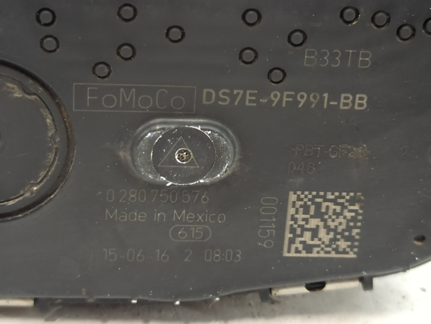2015-2018 Ford Edge Throttle Body P/N:DS7E-9F991-BB Fits Fits 2014 2015 2016 2017 2018 2019 2020 2021 2022 OEM Used Auto Par
