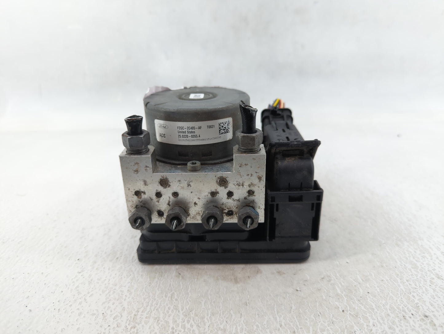 2015-2018 Ford Edge ABS Pump Control Module Replacement P/N:F2GC-2C405-AF Fits Fits 2015 2016 2017 2018 OEM Used Auto Parts 