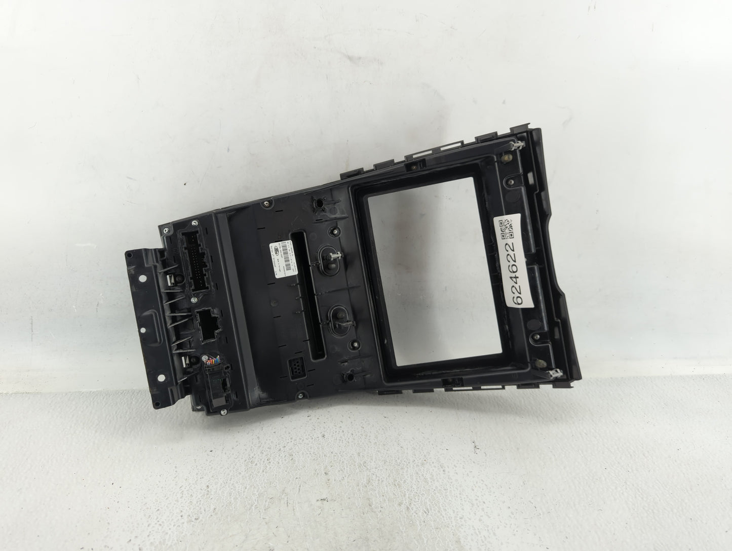 2015-2018 Ford Edge Radio Control Panel - Oemusedautoparts1.com