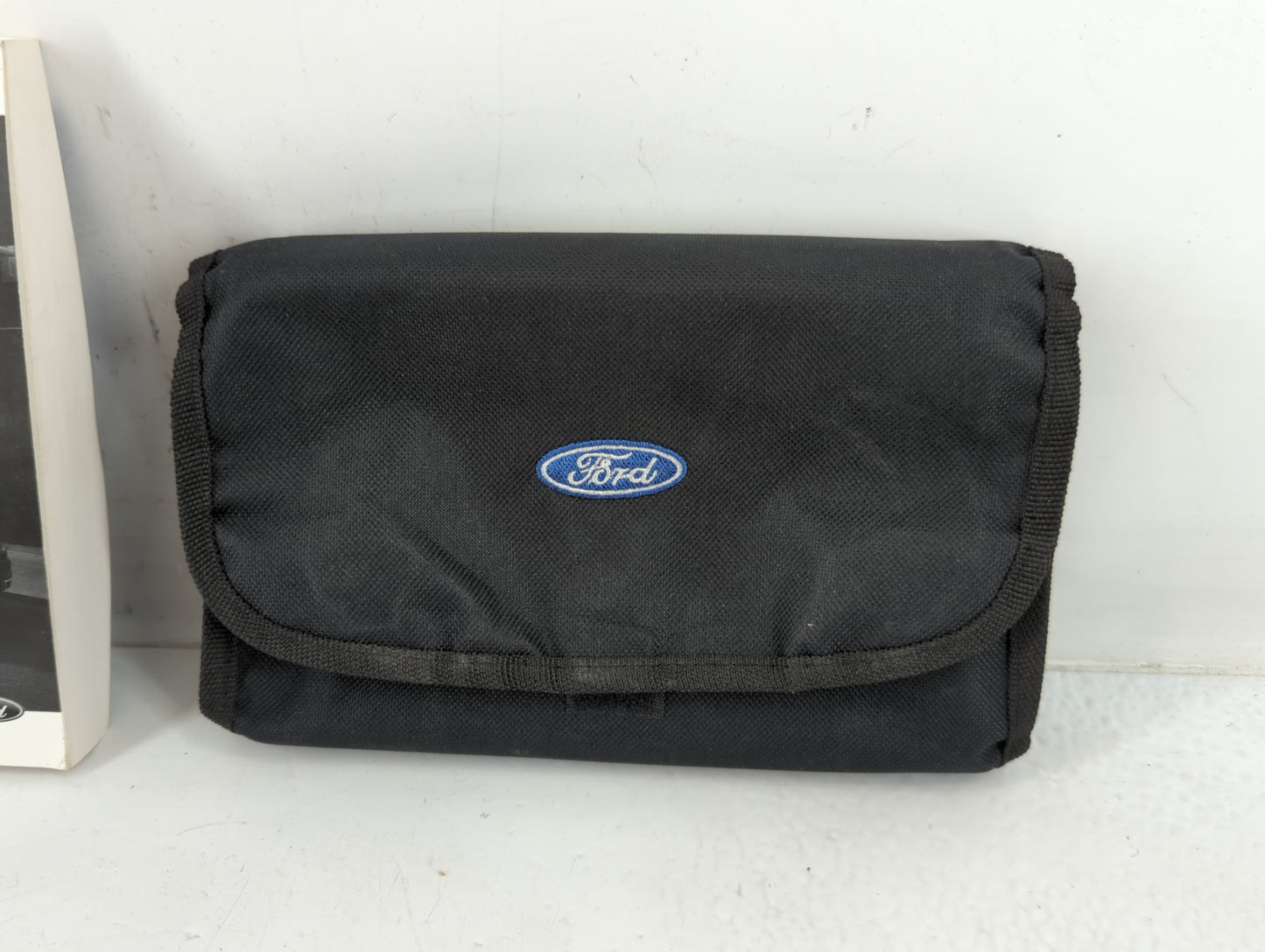 2015 Ford Edge Owners Manual Book Guide P/N:FT4J 19A321 AB OEM Used Auto Parts - Oemusedautoparts1.com