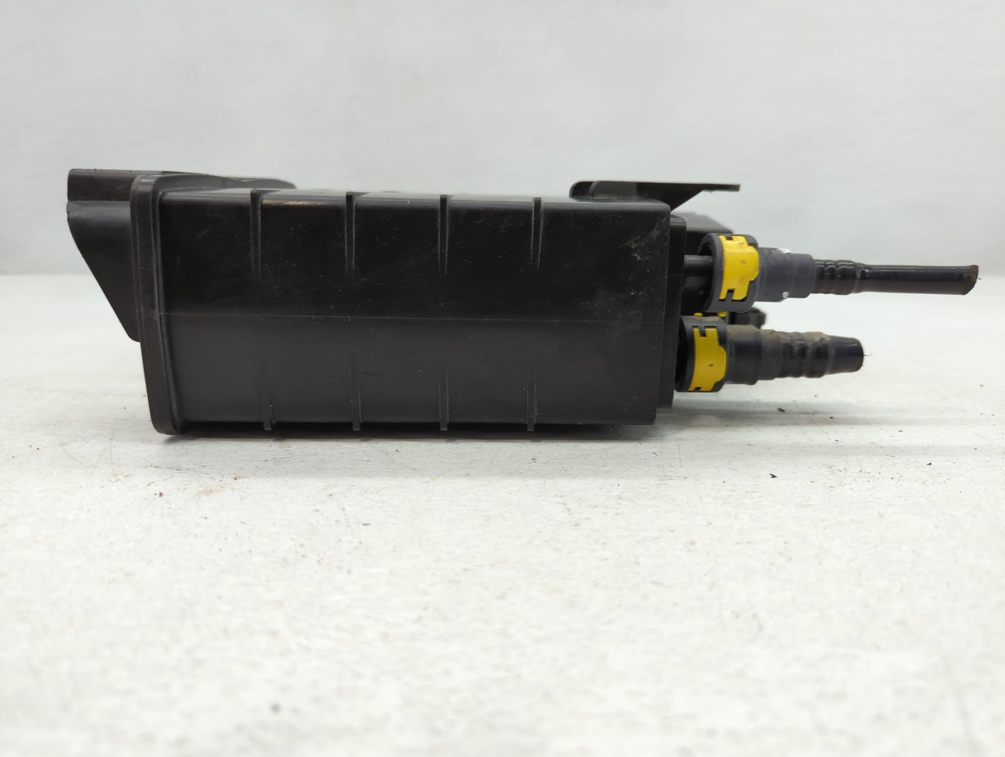 2015 Ford Edge Fuel Vapor Charcoal Canister - Oemusedautoparts1.com