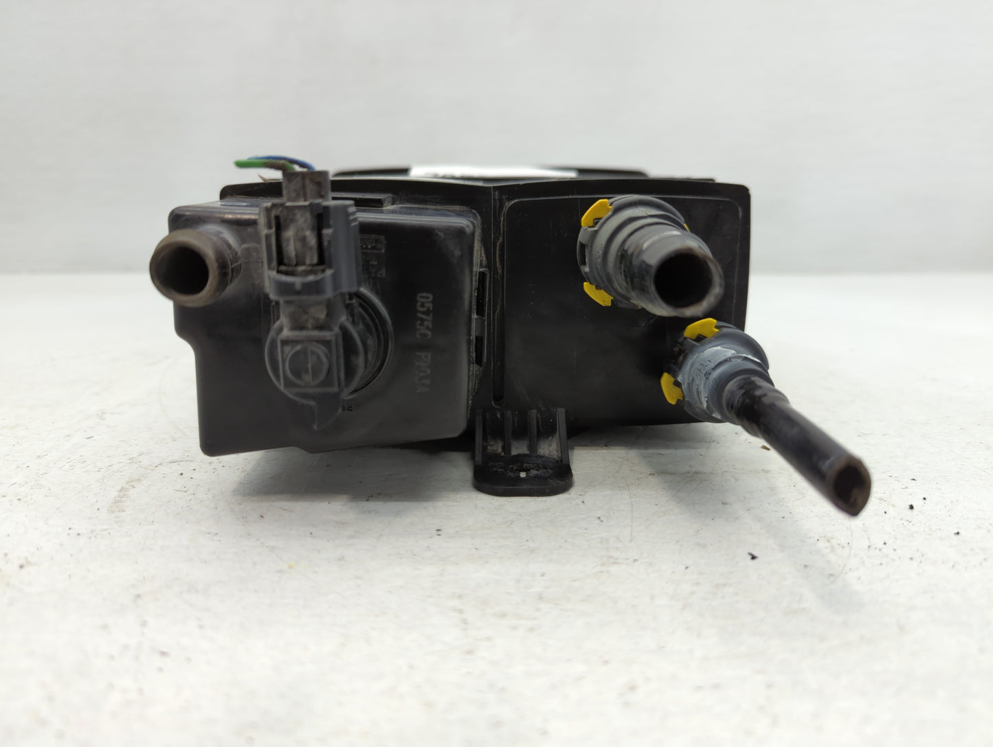 2015 Ford Edge Fuel Vapor Charcoal Canister - Oemusedautoparts1.com