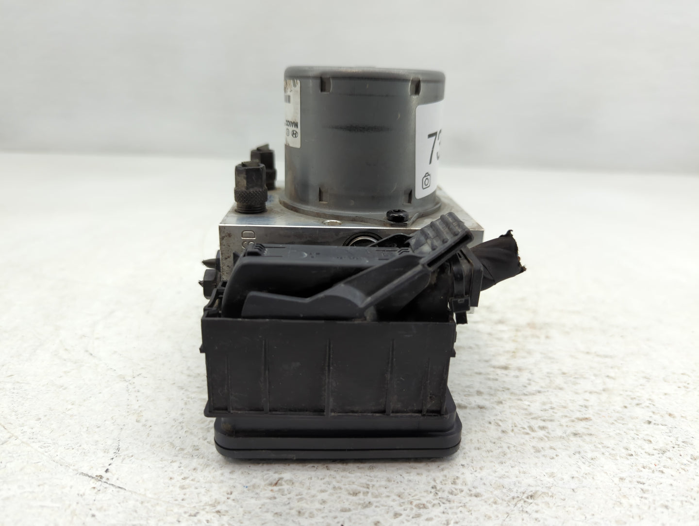 2015-2018 Ford Edge ABS Pump Control Module Replacement P/N:58920-2T870 Fits Fits 2015 2016 2017 2018 OEM Used Auto Parts - 