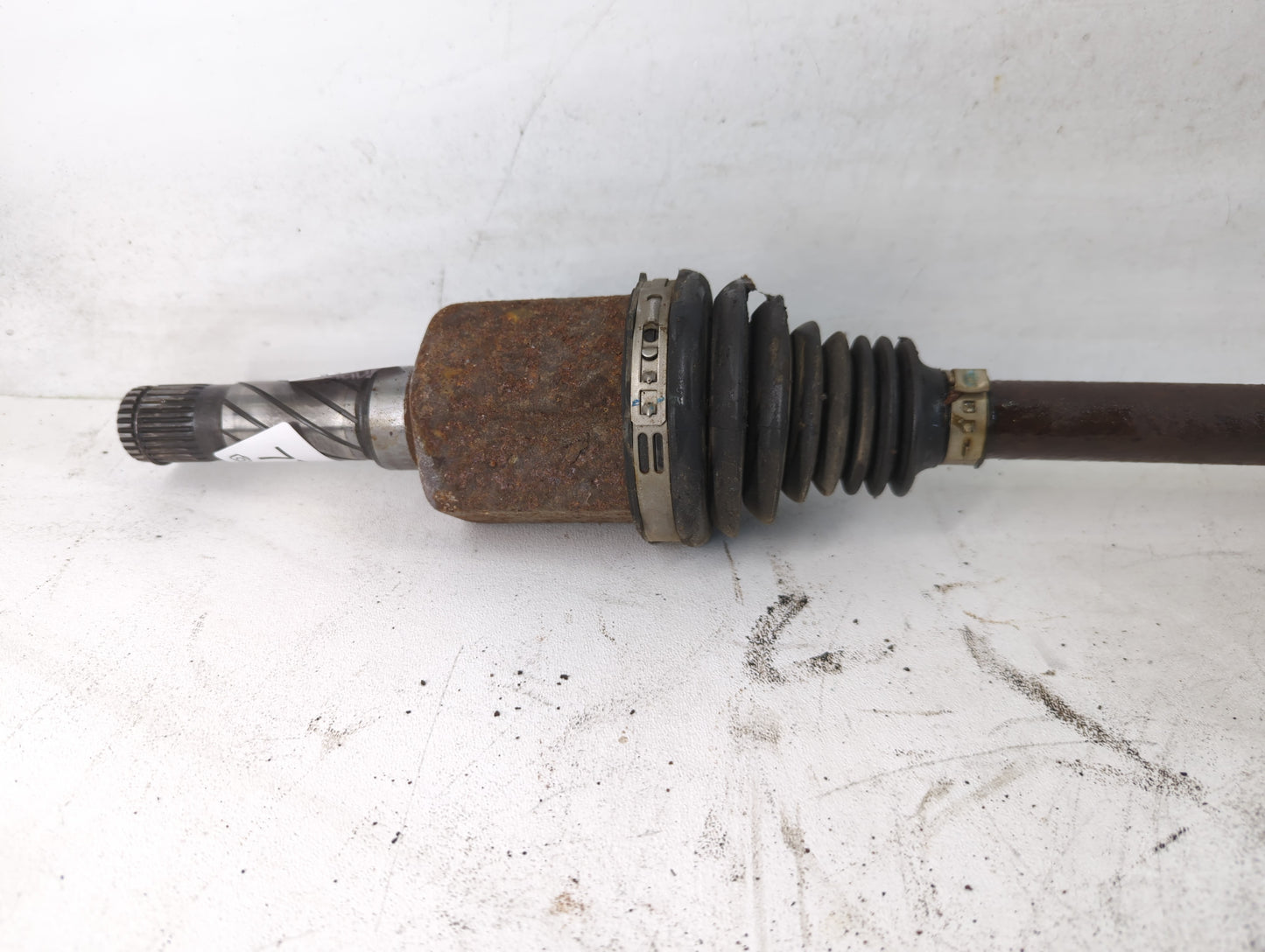 2015-2018 Ford Edge Axle Shaft Rear Passenger Cv C/v - Oemusedautoparts1.com