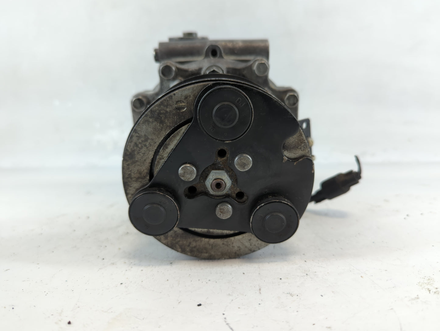 2015-2015 Ford Edge Air Conditioning A/c Ac Compressor Oem - Oemusedautoparts1.com