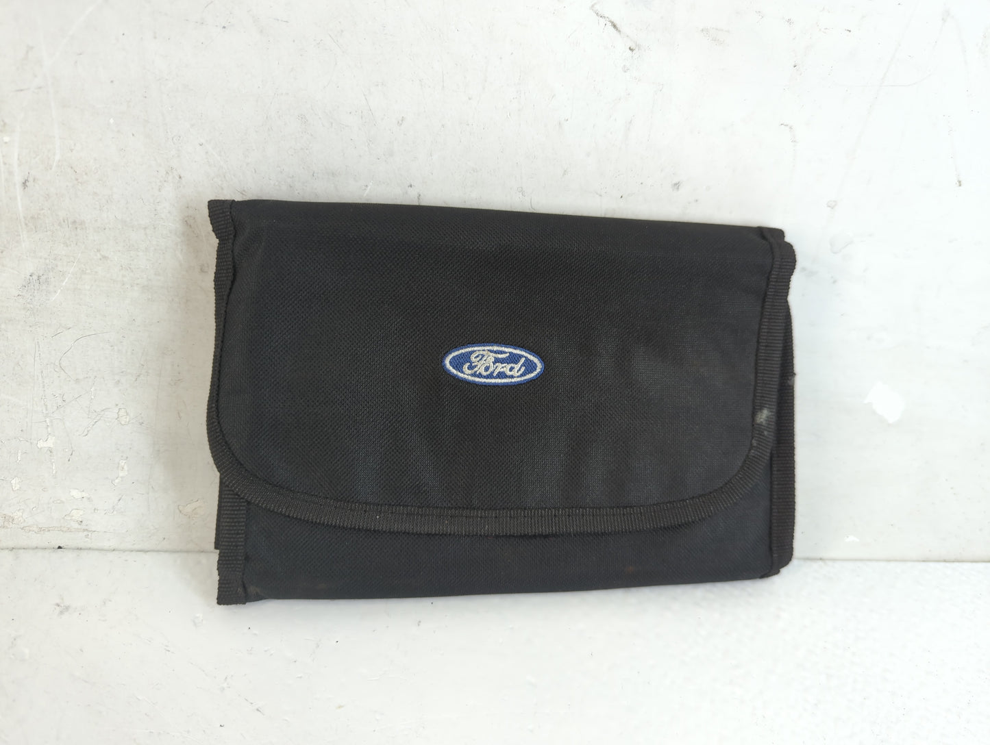 2015 Ford Edge Owners Manual Book Guide P/N:FT4J 19A321 AB OEM Used Auto Parts - Oemusedautoparts1.com