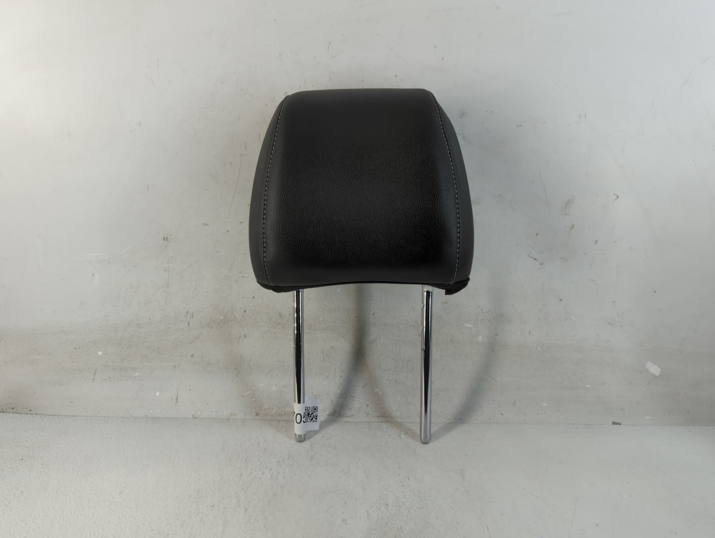 2015 Ford Escape Headrest Head Rest Front Driver Passenger Seat Fits OEM Used Auto Parts - Oemusedautoparts1.com