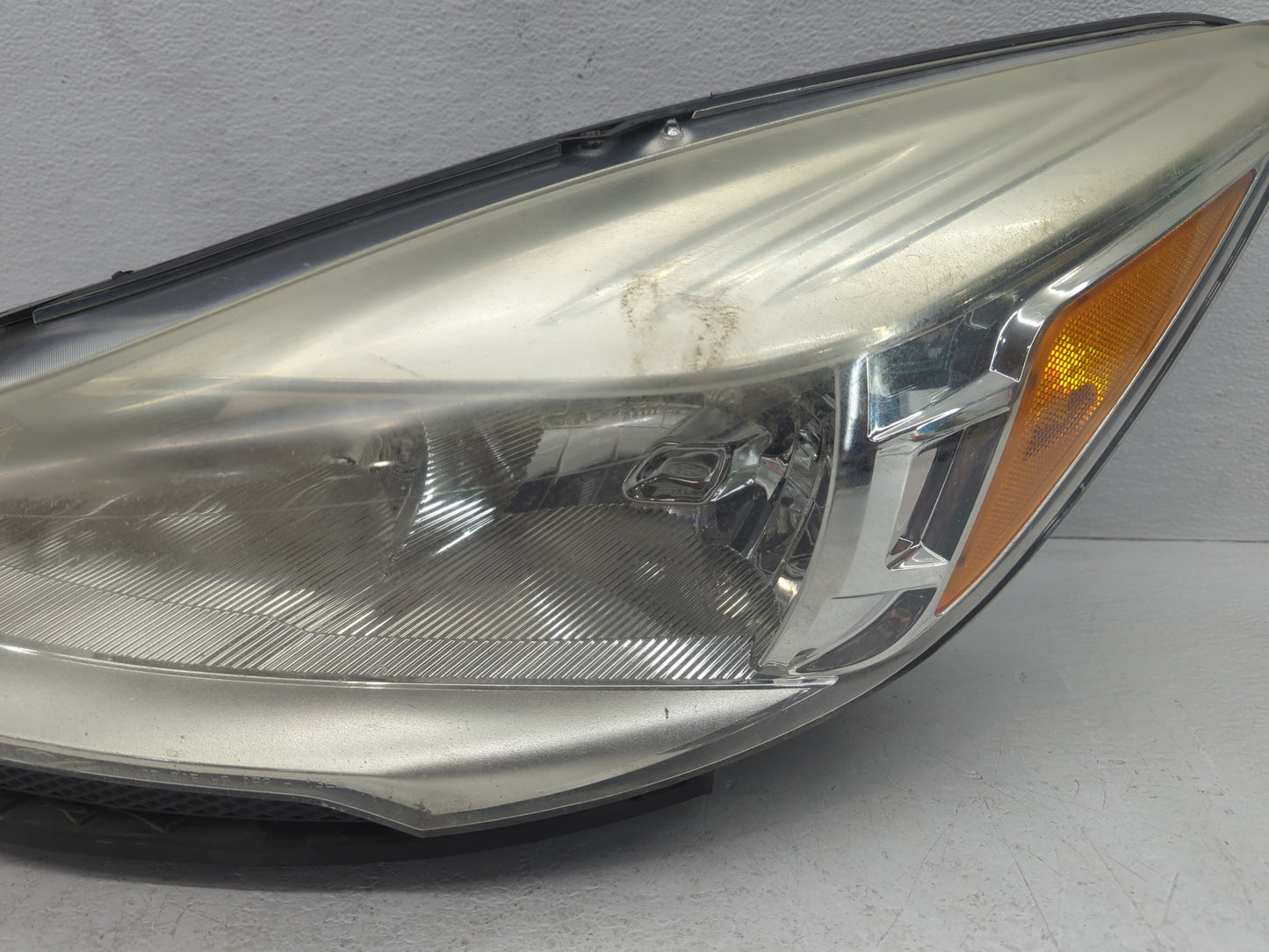 2013-2016 Ford Escape Driver Left Oem Head Light Headlight Lamp - Oemusedautoparts1.com