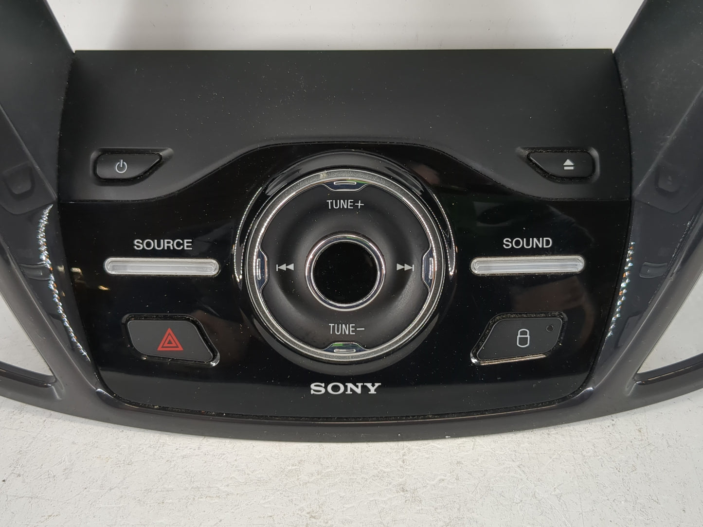 2013-2016 Ford Escape Radio AM FM Cd Player Receiver Replacement P/N:90151-696 Fits Fits 2013 2014 2015 2016 OEM Used Auto P
