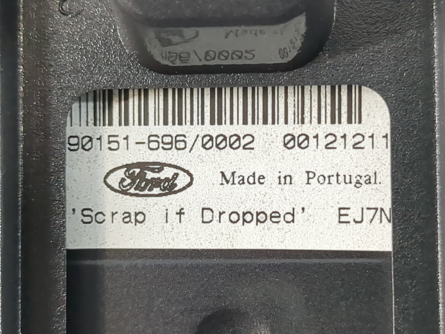 2013-2016 Ford Escape Radio AM FM Cd Player Receiver Replacement P/N:90151-696 Fits Fits 2013 2014 2015 2016 OEM Used Auto P