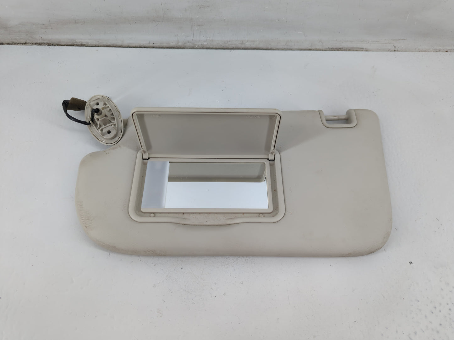 2013-2019 Ford Escape Sun Visor Shade Replacement Driver Left Mirror Fits Fits 2013 2014 2015 2016 2017 2018 2019 OEM Used A