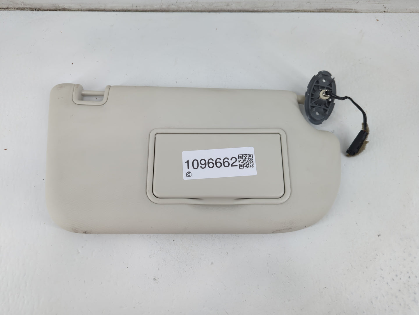 2013-2019 Ford Escape Sun Visor Shade Replacement Passenger Right Mirror Fits Fits 2013 2014 2015 2016 2017 2018 2019 OEM Us