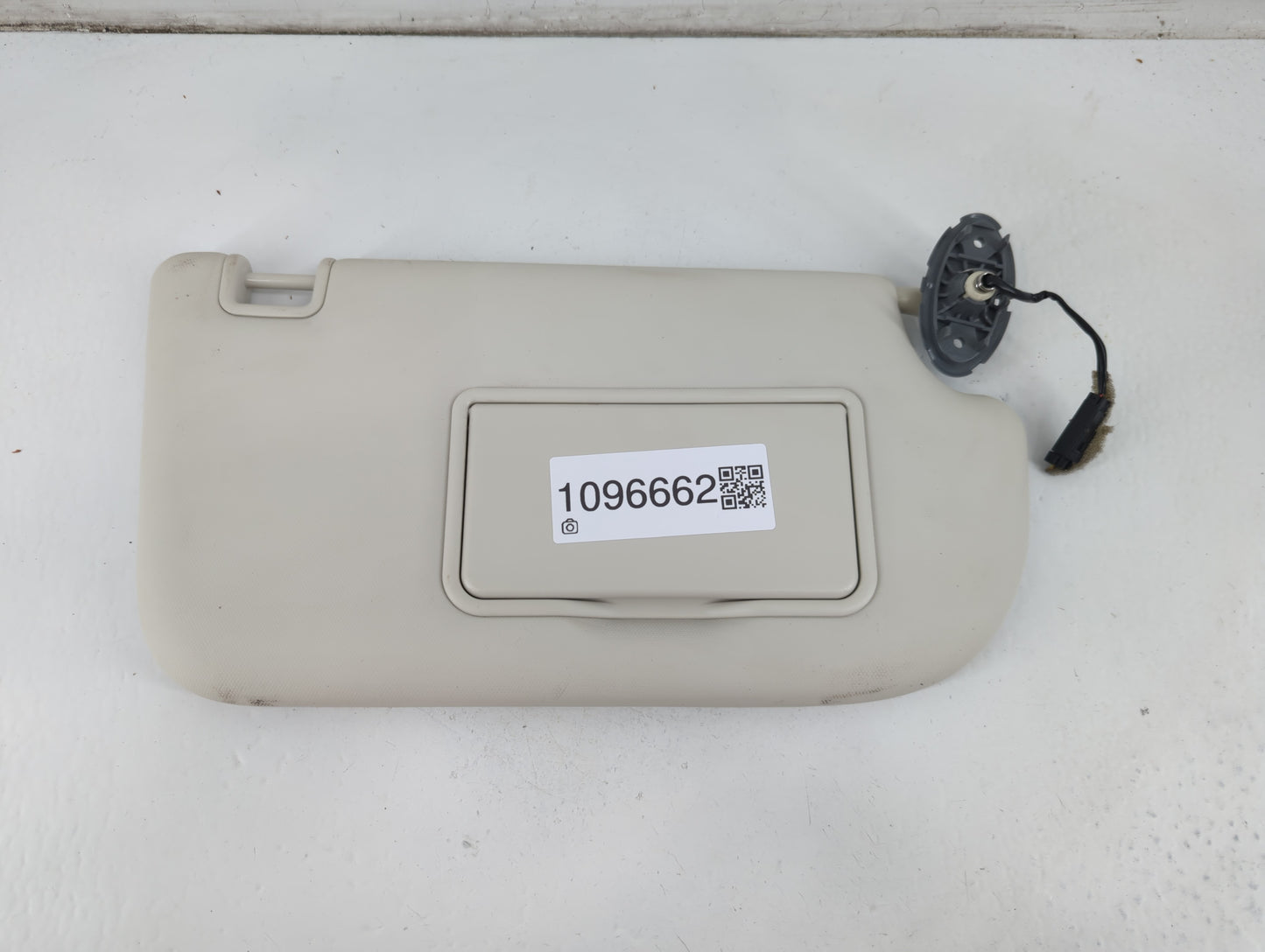 2013-2019 Ford Escape Sun Visor Shade Replacement Passenger Right Mirror Fits Fits 2013 2014 2015 2016 2017 2018 2019 OEM Us