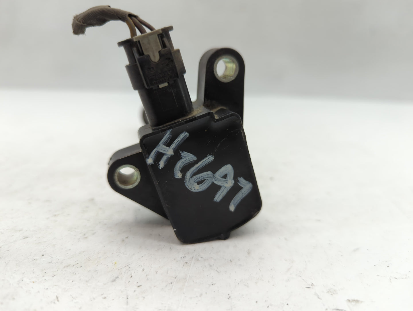2013-2016 Ford Escape Ignition Coil Igniter Pack 1104570 - Oemusedautoparts1.com