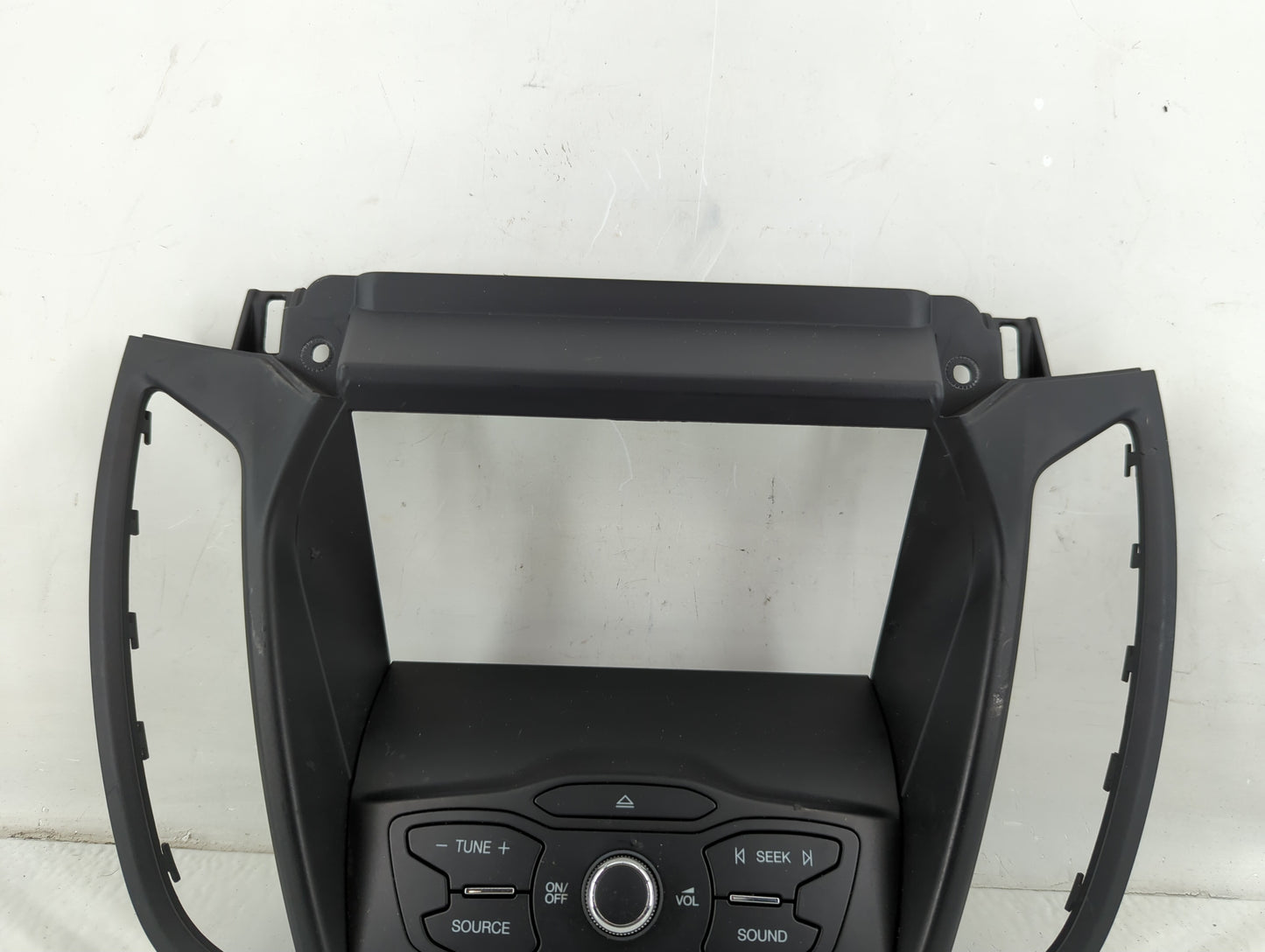 2013-2016 Ford Escape Radio AM FM Cd Player Receiver Replacement P/N:CJ54 18835 CCW Fits Fits 2013 2014 2015 2016 OEM Used A