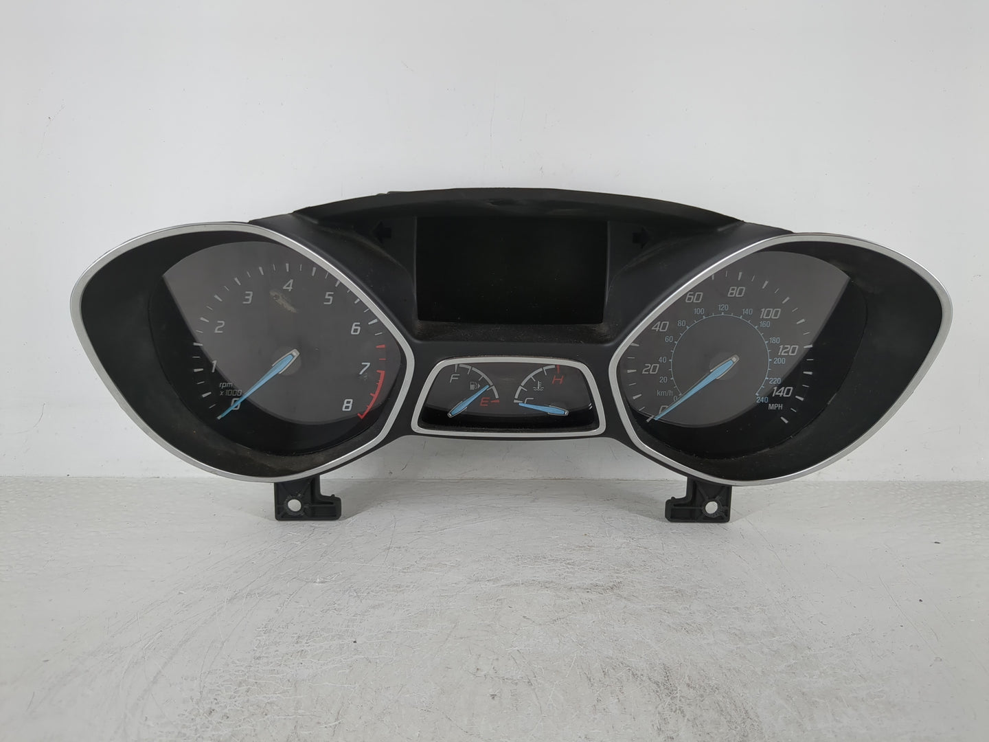 2014-2015 Ford Escape Instrument Cluster Speedometer Gauges P/N:5DTJ70359B Fits Fits 2014 2015 OEM Used Auto Parts - Oemused
