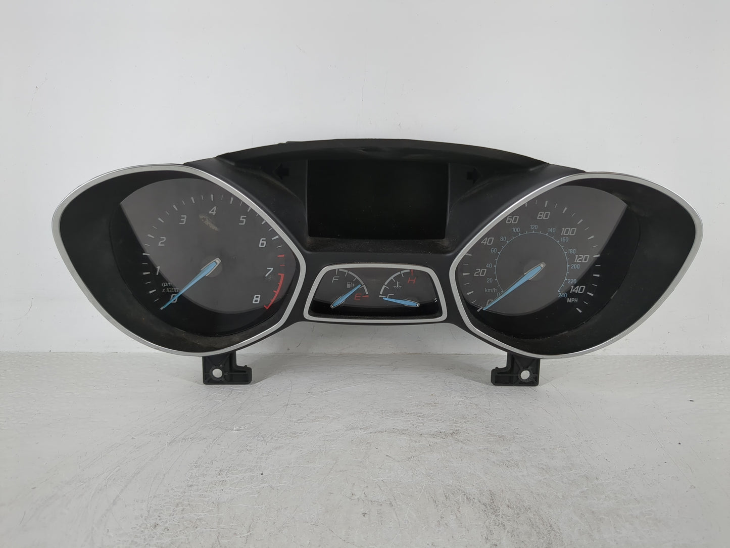 2014-2015 Ford Escape Instrument Cluster Speedometer Gauges P/N:5DTJ70359B Fits Fits 2014 2015 OEM Used Auto Parts - Oemused