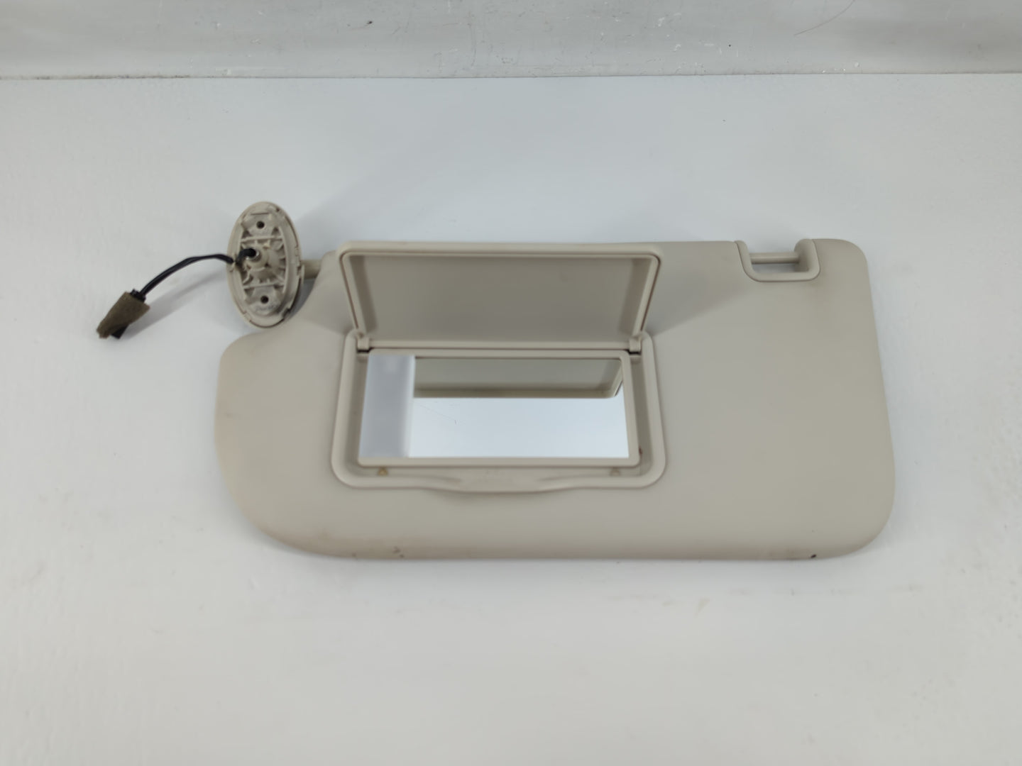 2013-2019 Ford Escape Sun Visor Shade Replacement Driver Left Mirror Fits Fits 2013 2014 2015 2016 2017 2018 2019 OEM Used A