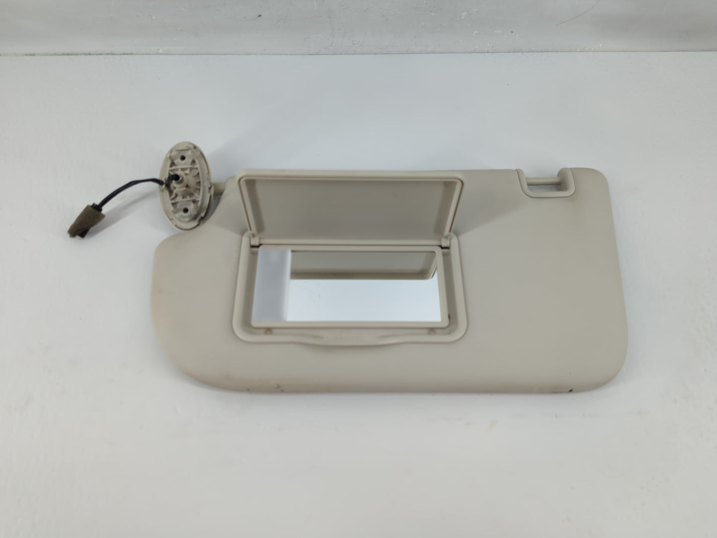 2013-2019 Ford Escape Sun Visor Shade Replacement Driver Left Mirror Fits Fits 2013 2014 2015 2016 2017 2018 2019 OEM Used A