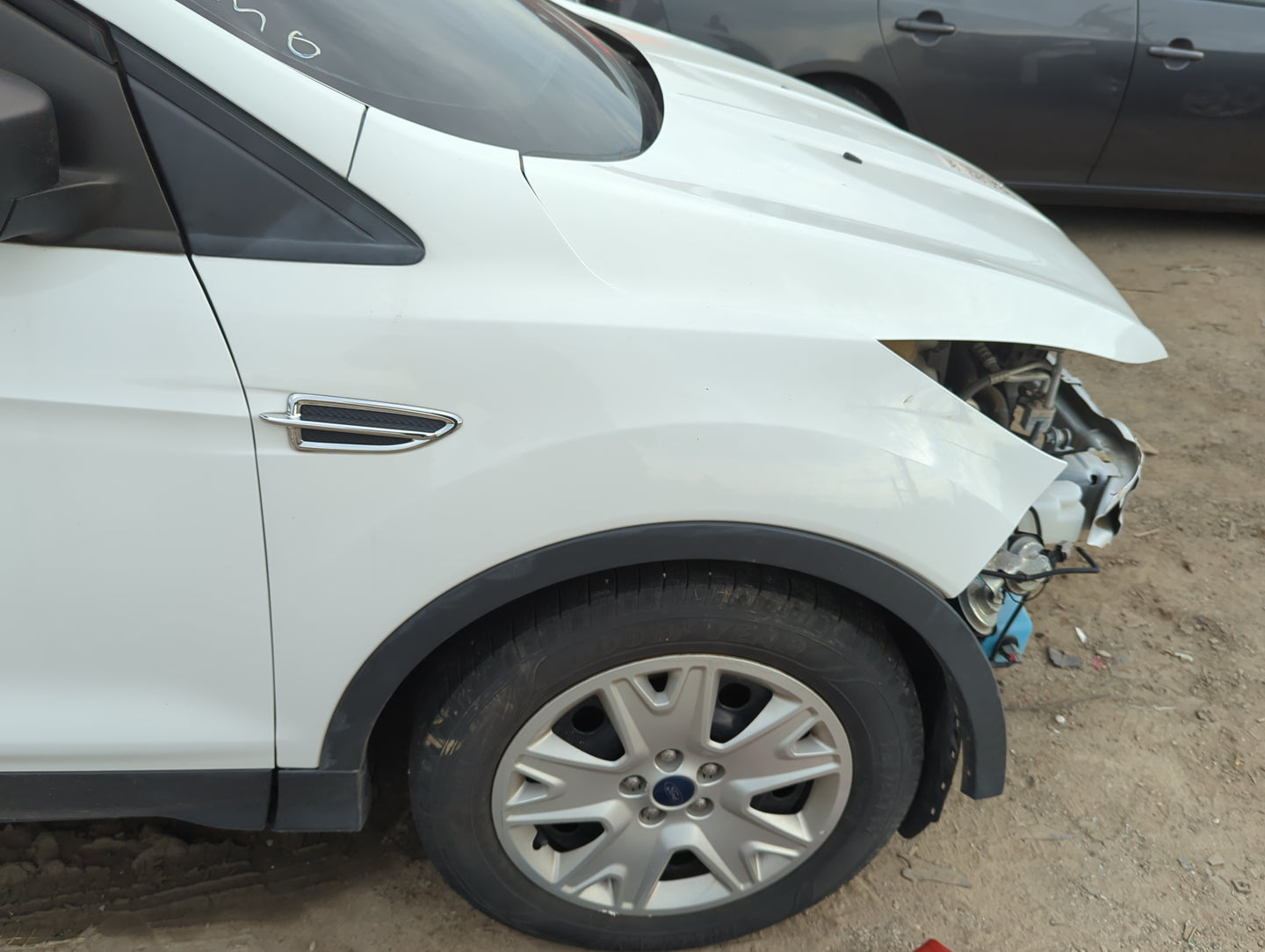 2015 Ford Escape Passenger Fender - Oemusedautoparts1.com