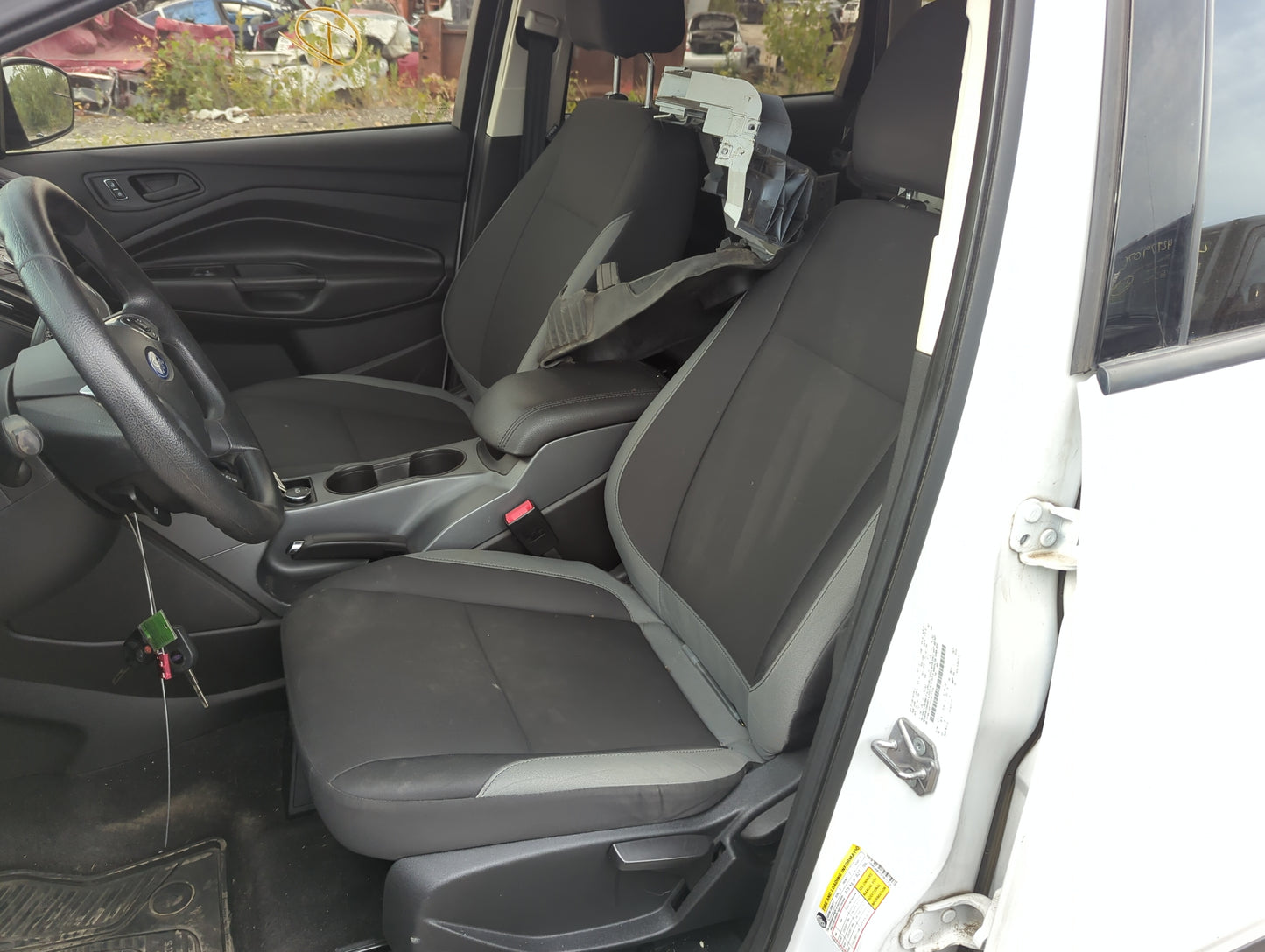 2014-2015 Ford Escape Driver Front Seat Oem - Oemusedautoparts1.com