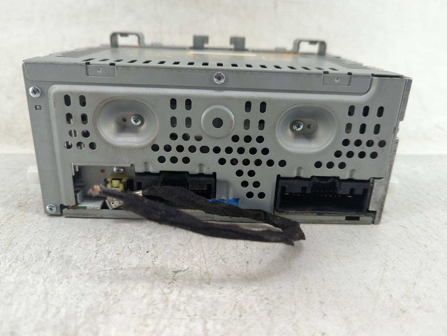 2013-2015 Ford Escape Radio AM FM Cd Player Receiver Replacement Fits Fits 2013 2014 2015 OEM Used Auto Parts - Oemusedautop
