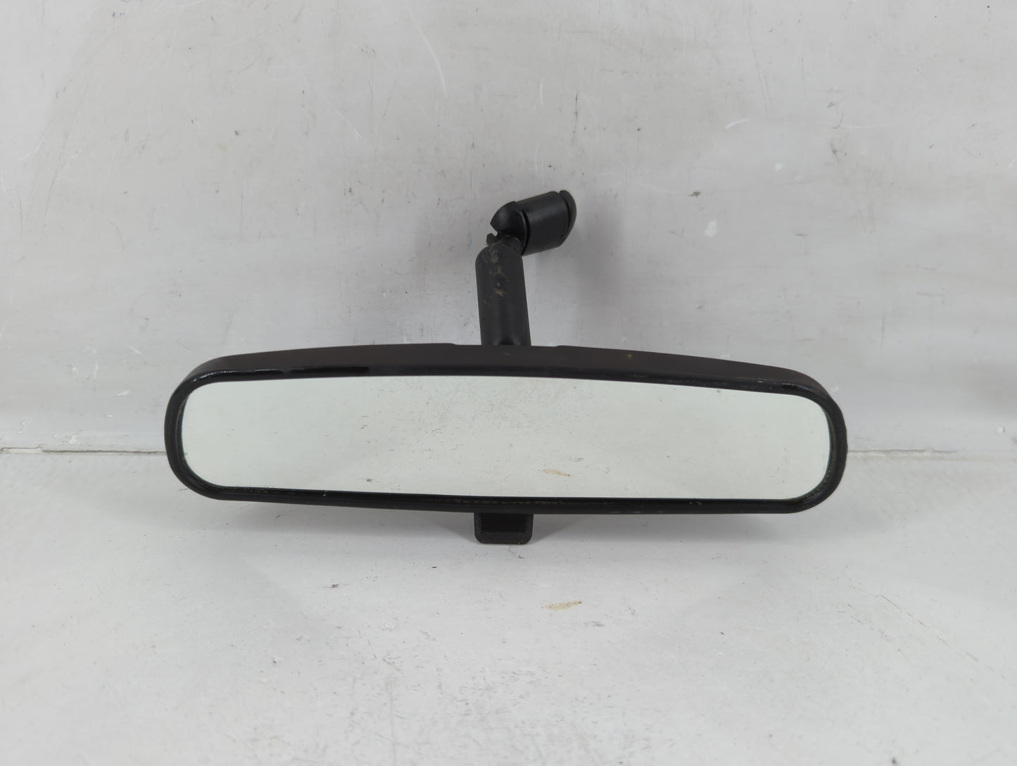 2013-2019 Ford Escape Interior Rear View Mirror Replacement OEM P/N:E8011681 Fits OEM Used Auto Parts - Oemusedautoparts1.co